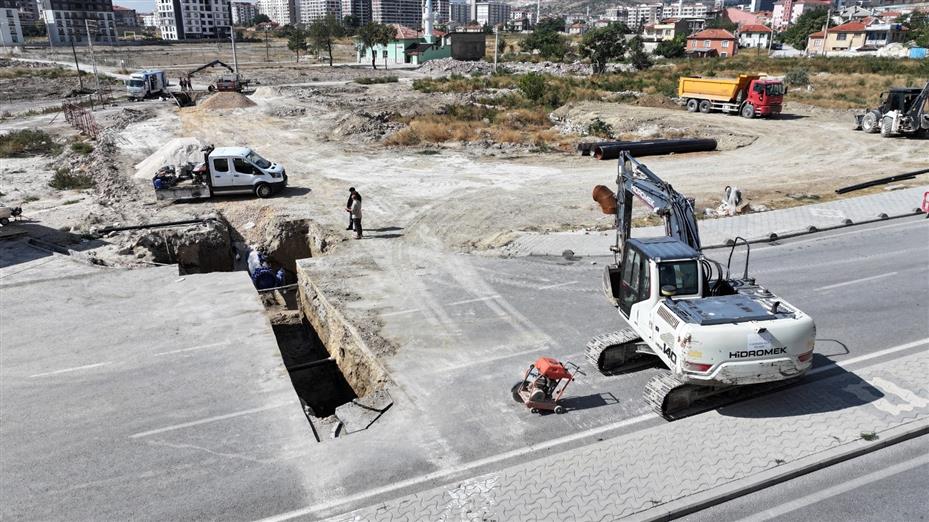Konya Büyükşehir Akşemsettin Mahallesi'nde İçme Suyu Altyapısını Yeniledi
