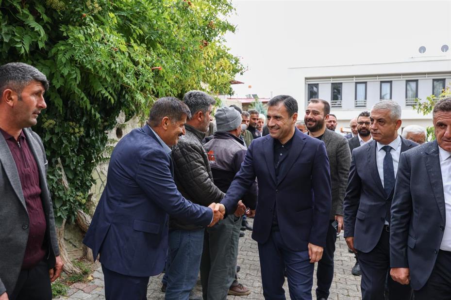 AK Parti Konya’dan Yalıhüyük Çıkarması: Vatandaşlarla Buluşup Talepleri Dinlediler