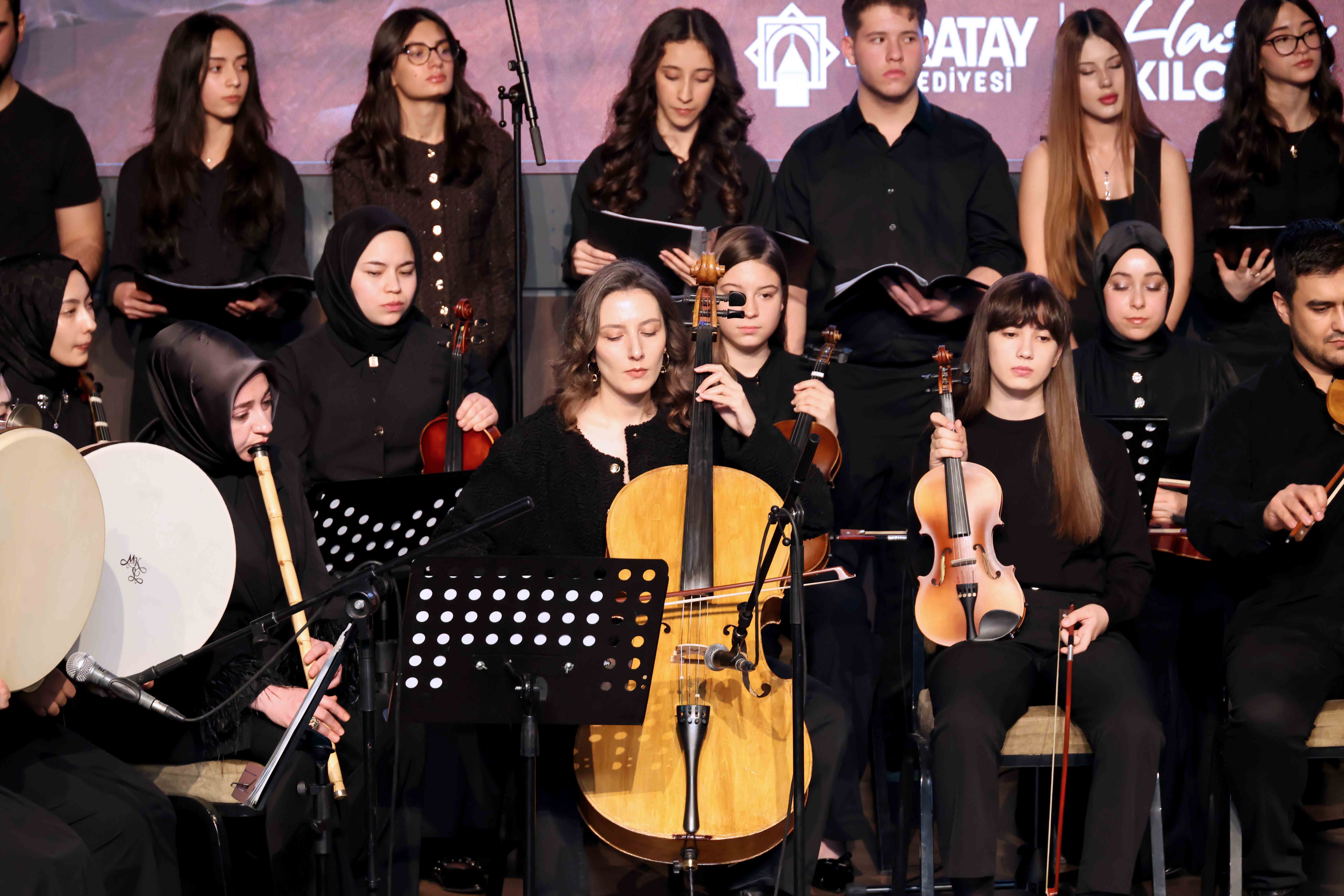 Ali Ulvi Kurucu Gençlik Merkezi'nden Güz Dönemine Muhteşem Veda