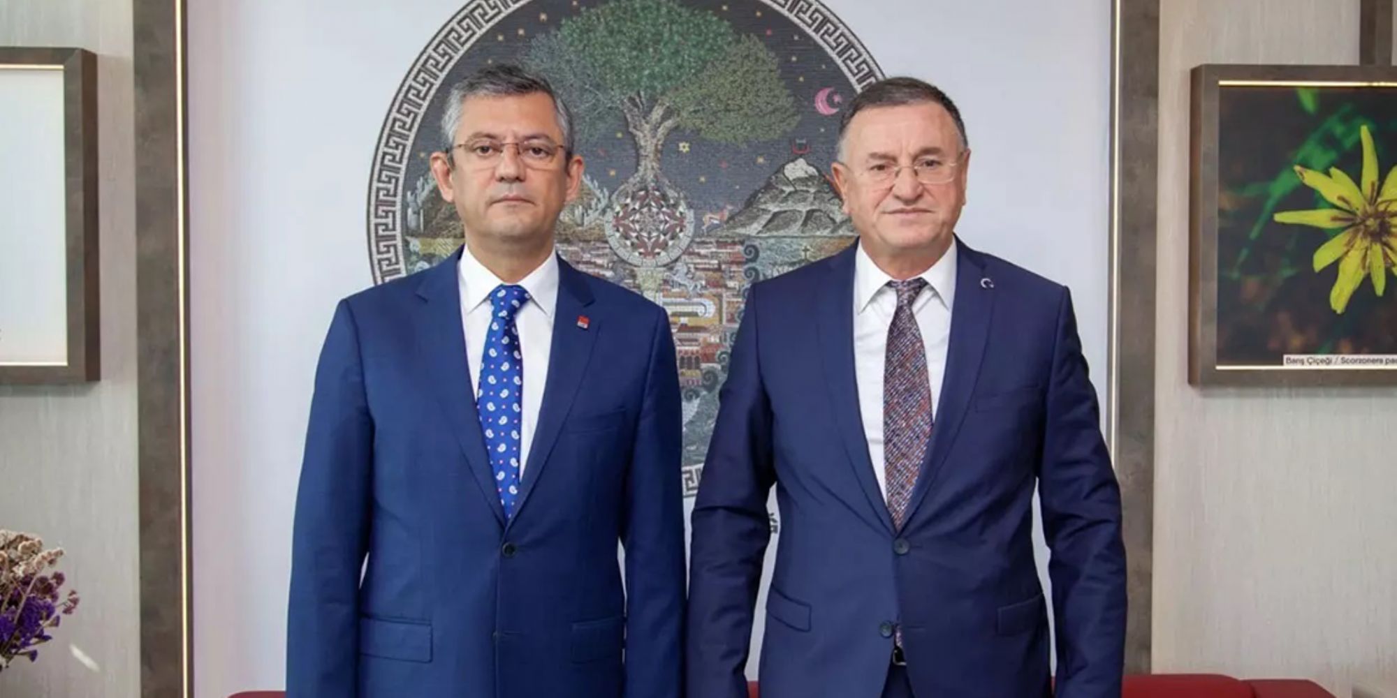 Lütfü Savaş, CHP Genel Başkanı Özel hakkında suç duyurusunda bulundu