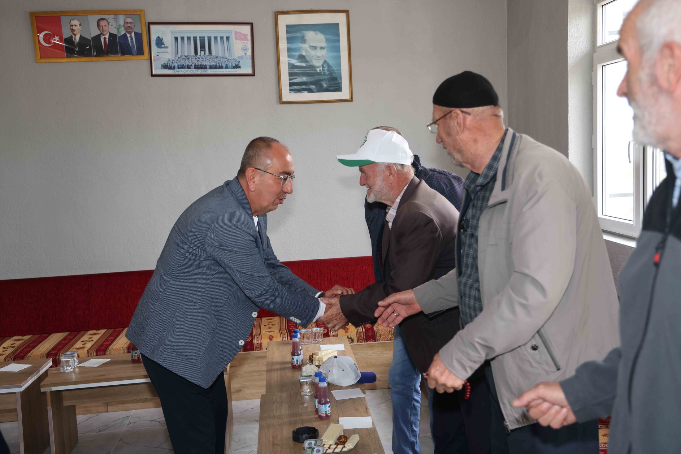 Başkan Kavuş, Meram’ın 6 Mahallesinde Hemşehrileriyle Buluştu