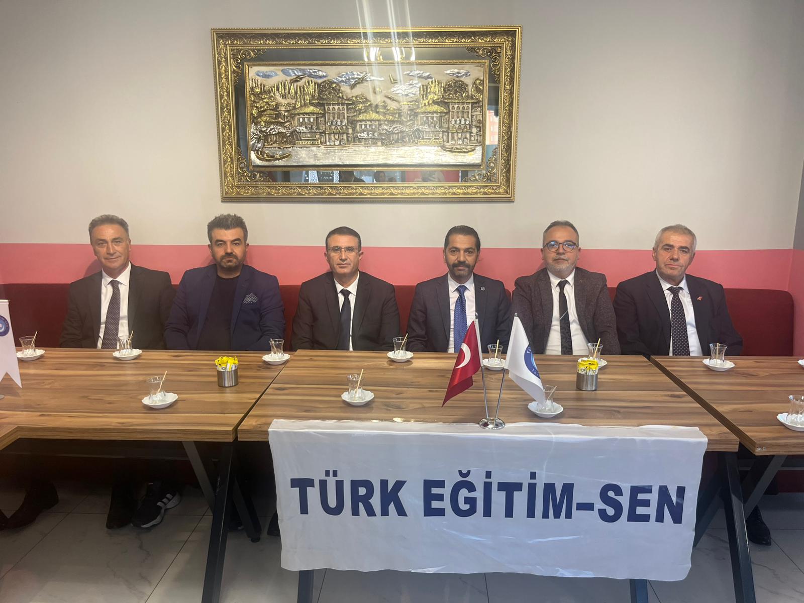 Türk Eğitim-Sen’den “Önce Ülkem” ve “Liyakat” Vurgusu