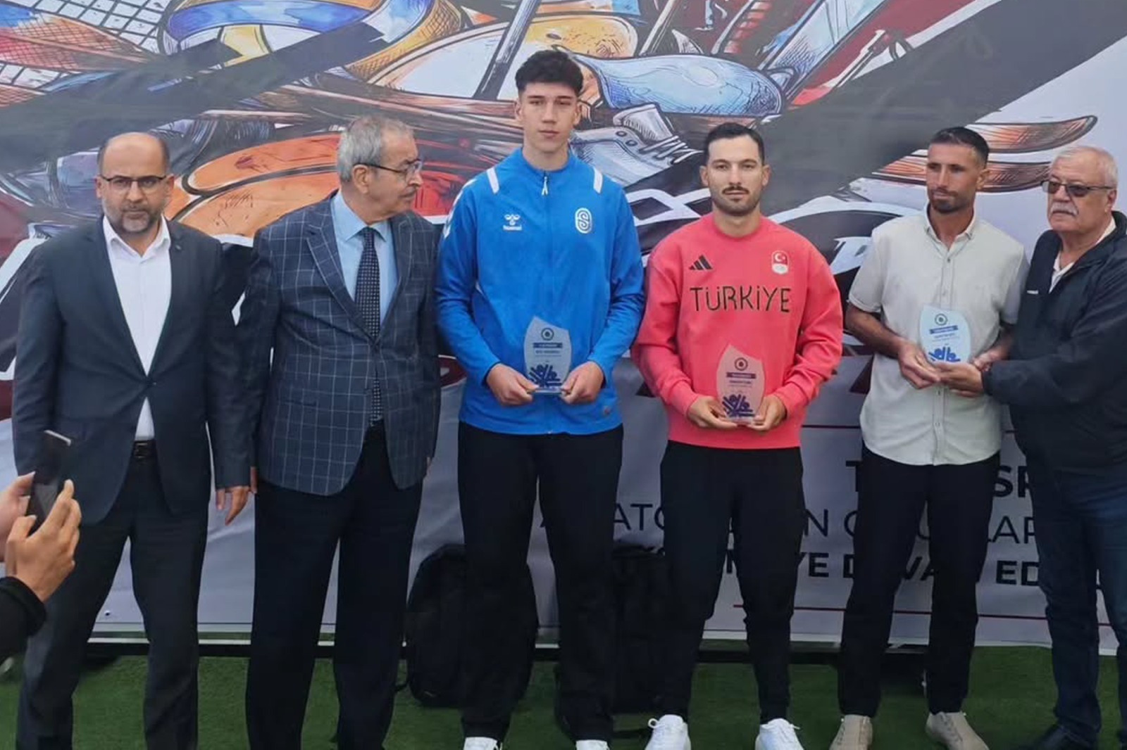 Bisikletçimize Konya ASKF’den “Yılın Sporcusu” Ödülü