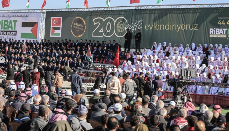 Gazze’de 200 Çift İçin Toplu Nikâh: 200 Umut Aynı Anda “Evet” Dedi