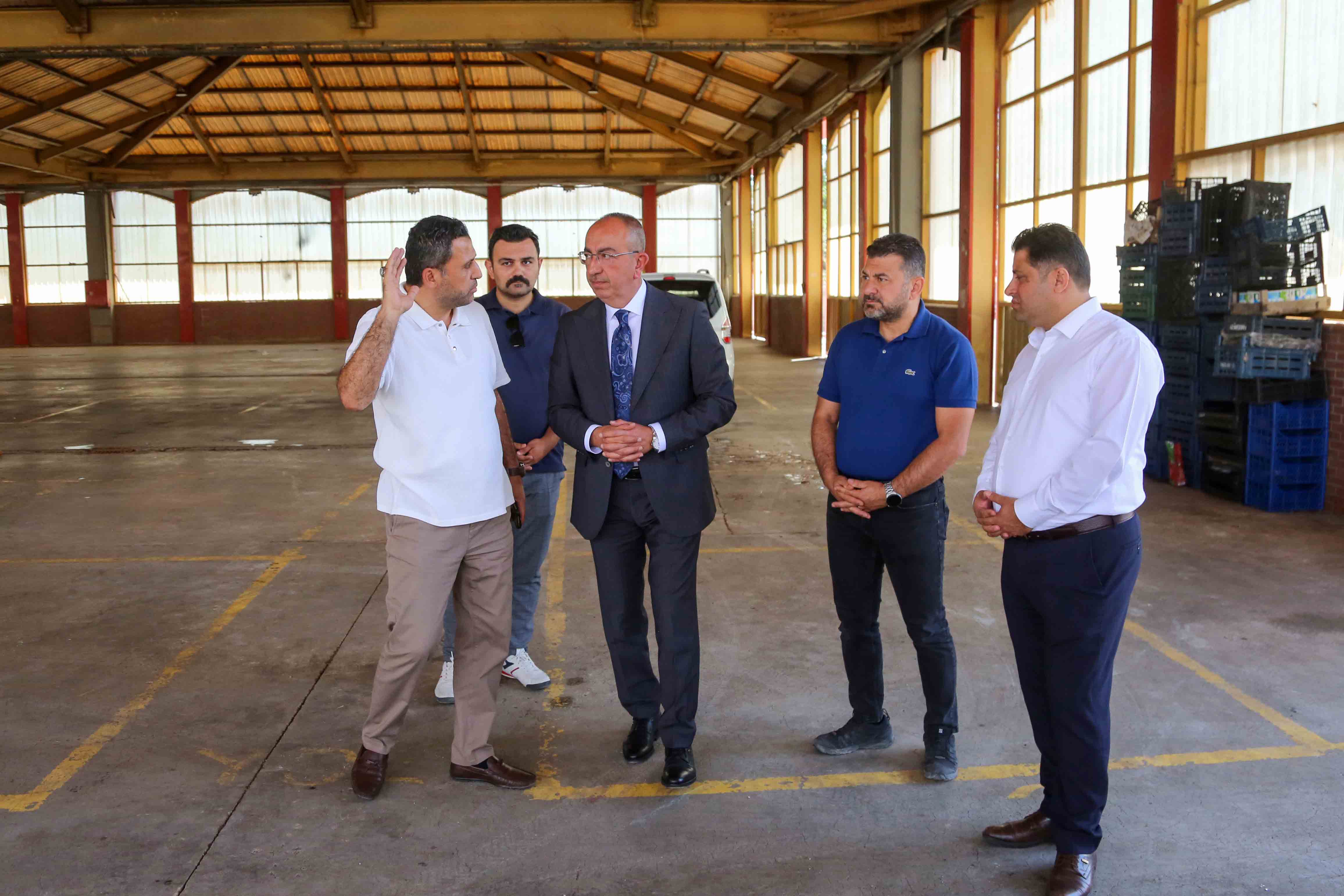 Meram'da Uzunharmanlar Pazarı Baştan Sona Yenileniyor
