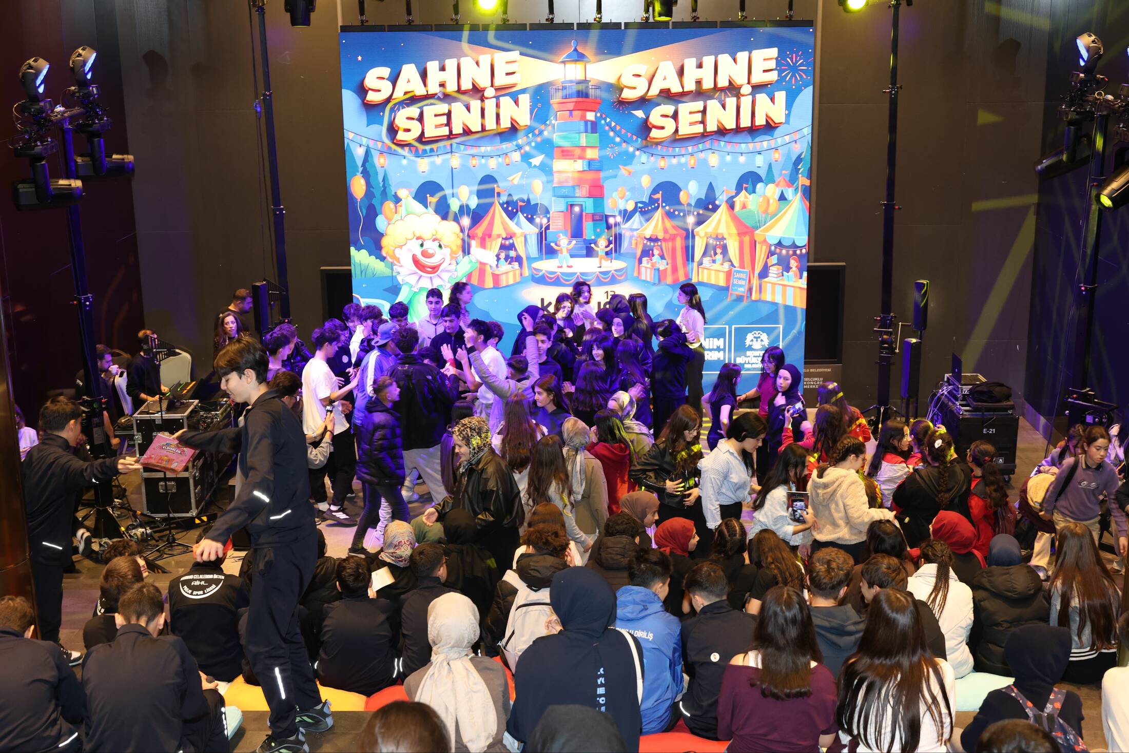Konya’da Yüzbinlerce Kitapseveri Buluşturacak Dev Etkinlik  Başladı!