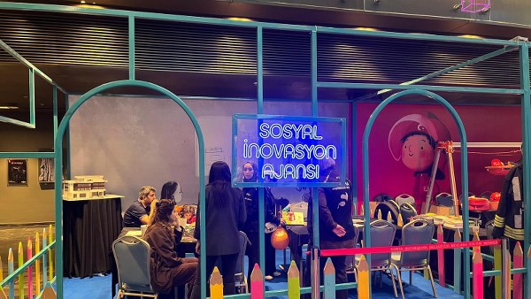 Sosyal İnovasyon Ajansı "2.Kitap Günleri"nde Okurlarıyla Bir Araya Geldi