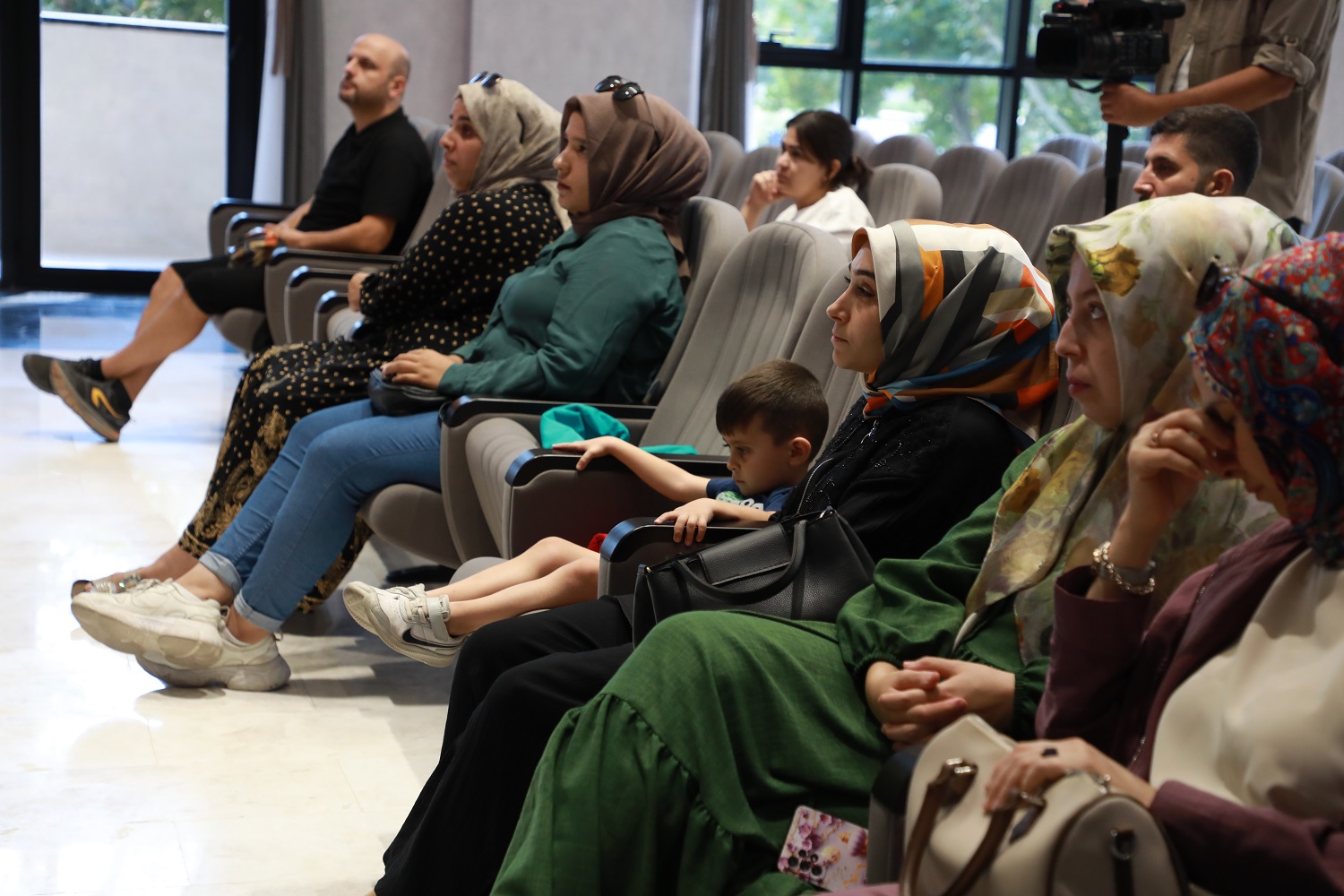 Hoş Kubbe'de Çocuklar Eğlenirken Aileler Öğreniyor