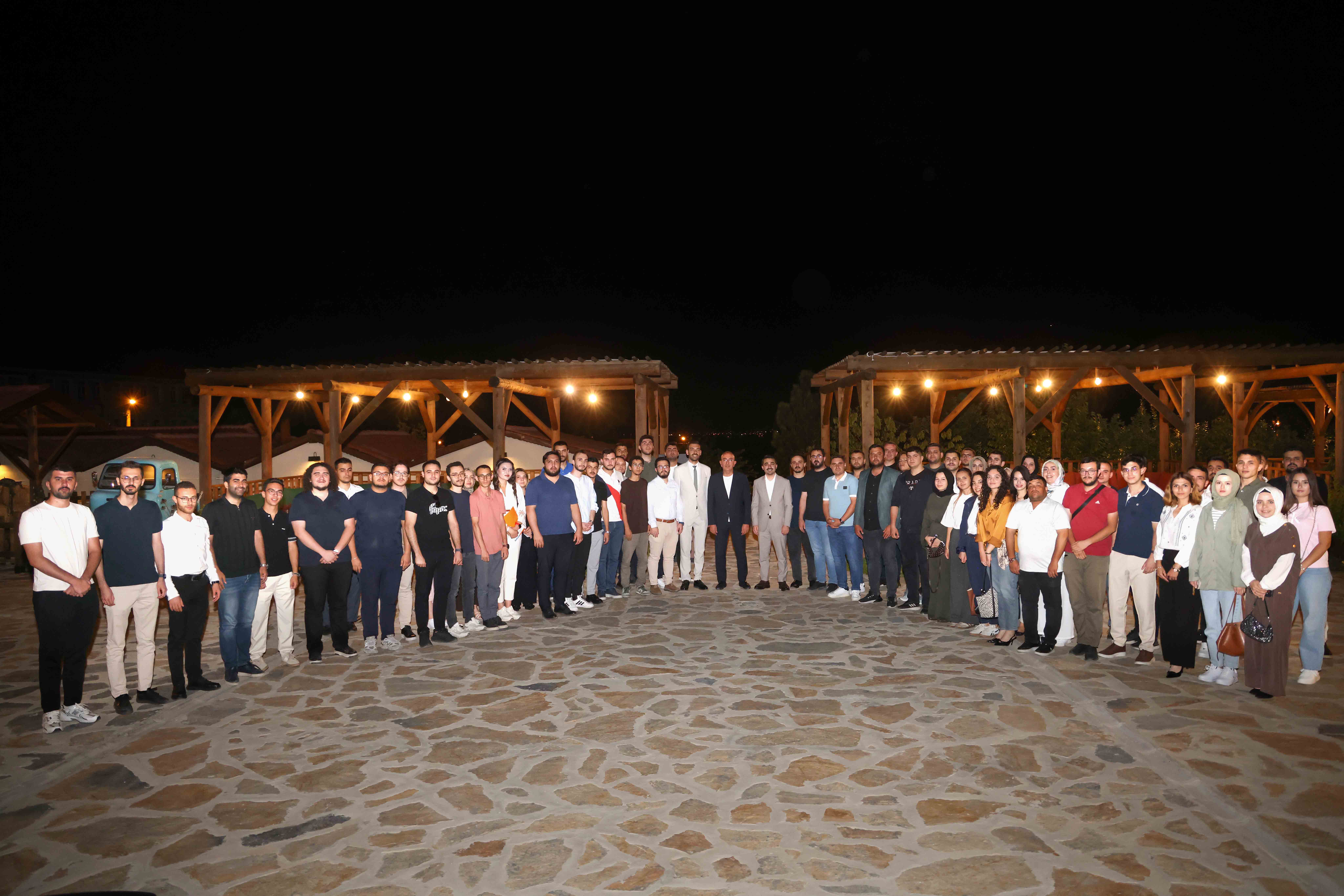 Başkan Kavuş, AK Parti Gençliği ile Buluştu
