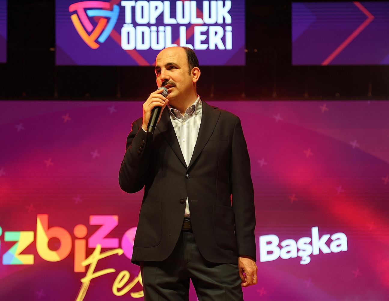 Başkan Altay Gençlik Meclisi Topluluk Ödülleri "Biz bize fest bi başka" Programının Açılışına Katıldı