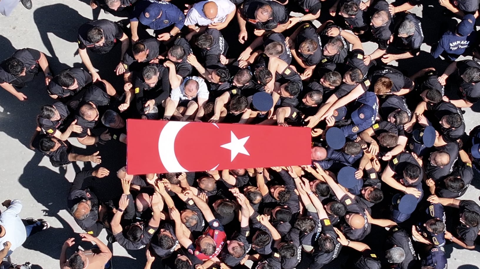 Şehit İtfaiye Erimiz Mehmet Tekeli Son Yolculuğuna Uğurlandı