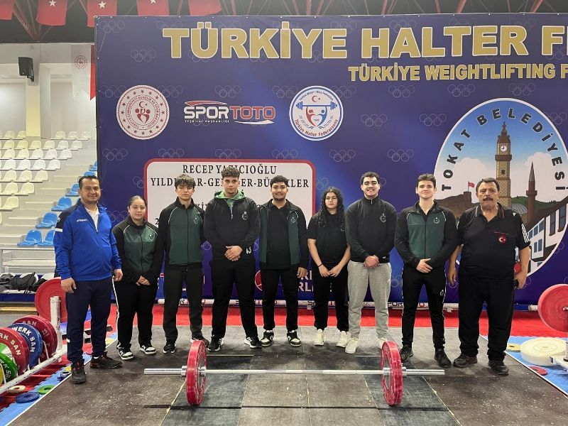 Karatay Belediyespor'dan Halterde Türkiye Şampiyonluğu