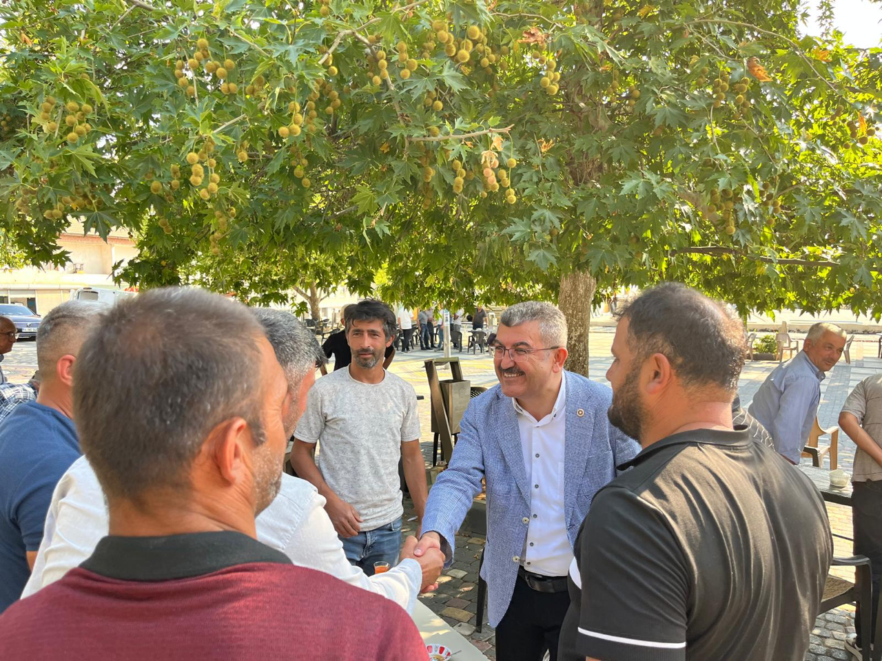 Hasan Ekici, Yalıhüyük ve Ahırlı’da Sahaya İndi