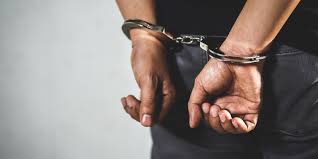 Polisin dur ihtarına uymayan siyasi parti otobüsü şoförü 6 Ekim’de hakim karşısına çıkacak