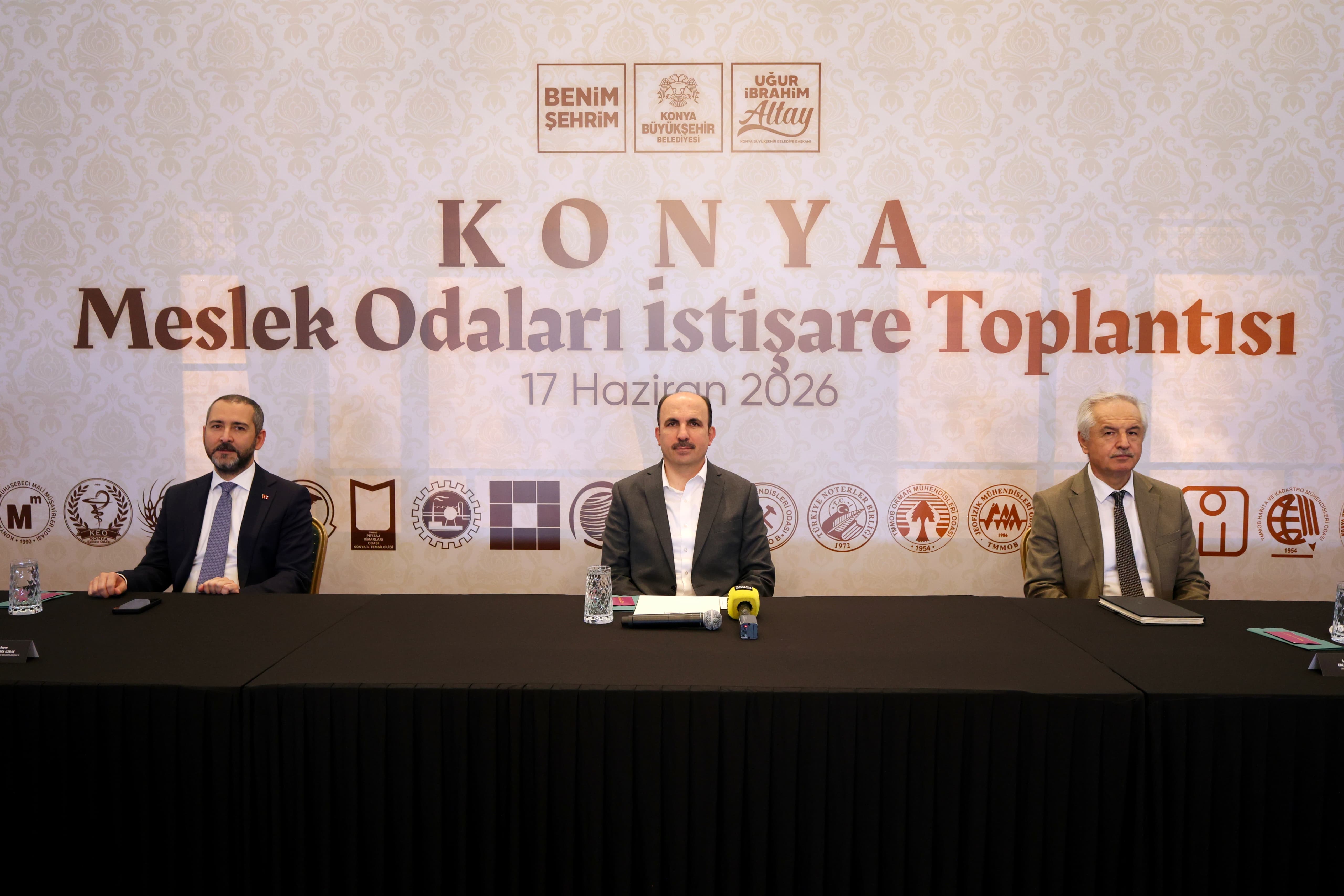 Başkan Altay Meslek Odalarının Başkanlarıyla İstişare Toplantısında Buluştu