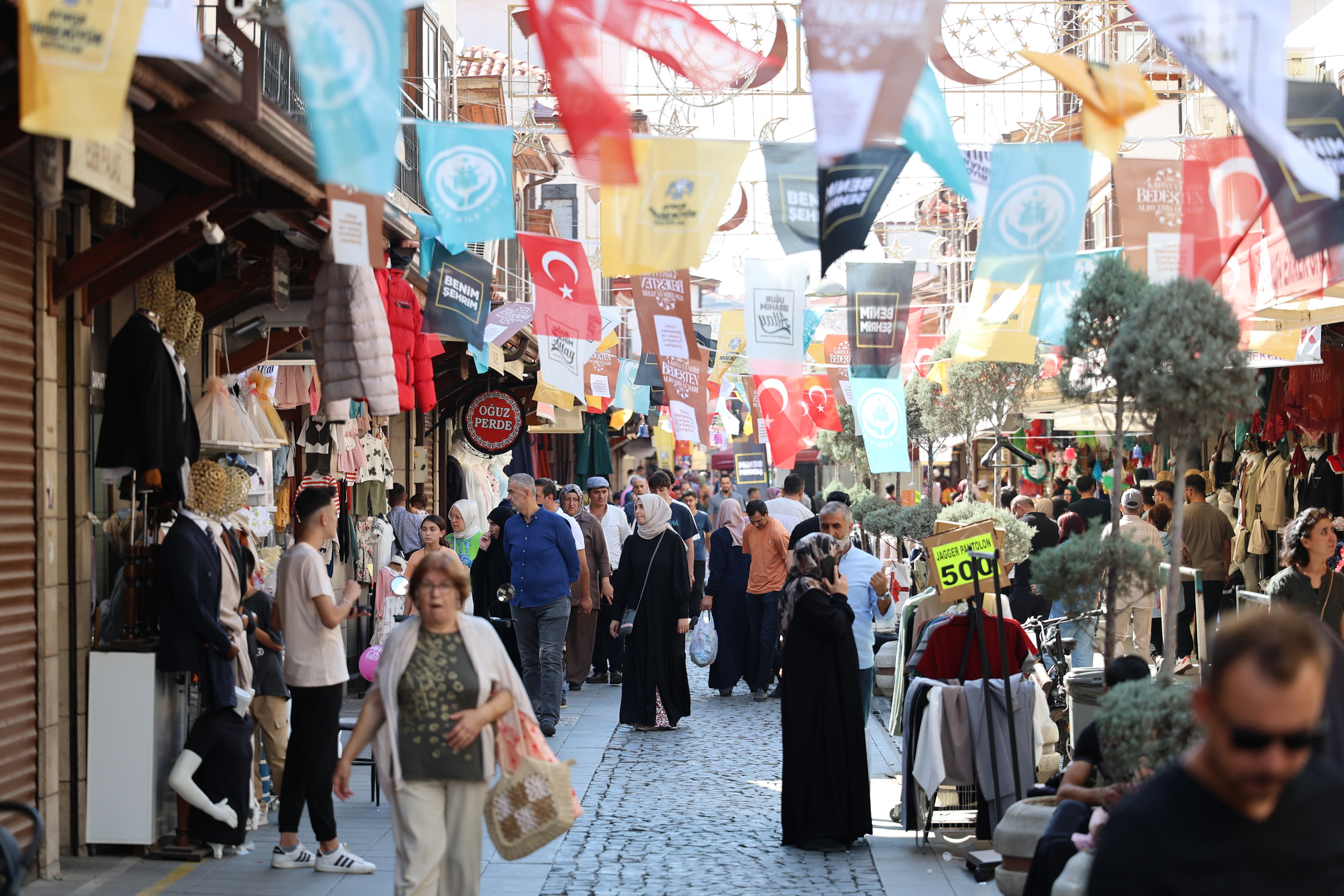 Başkan Altay 4. Bedesten Alışveriş Günleri'ne Destek Veren Esnafa ve Ziyaretçilere Teşekkür Etti