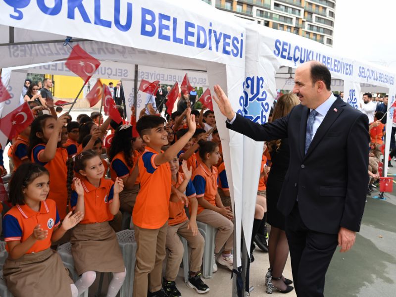Başkan Altay Yeni Eğitim Yılının Hayırlı Olmasını Diledi