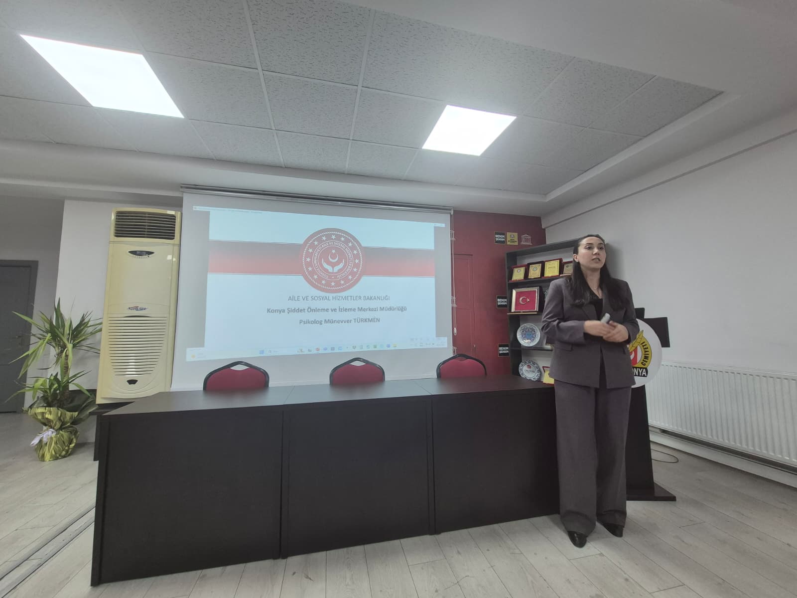 Konya Basınına Kadına Yönelik Şiddet ve Erken Yaşta Evliliklerle Mücadele Eğitimi