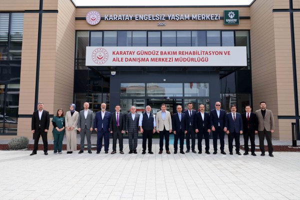 Çorum Belediye Başkanı Halil Aşgın'dan Karatay'a Ziyaret 