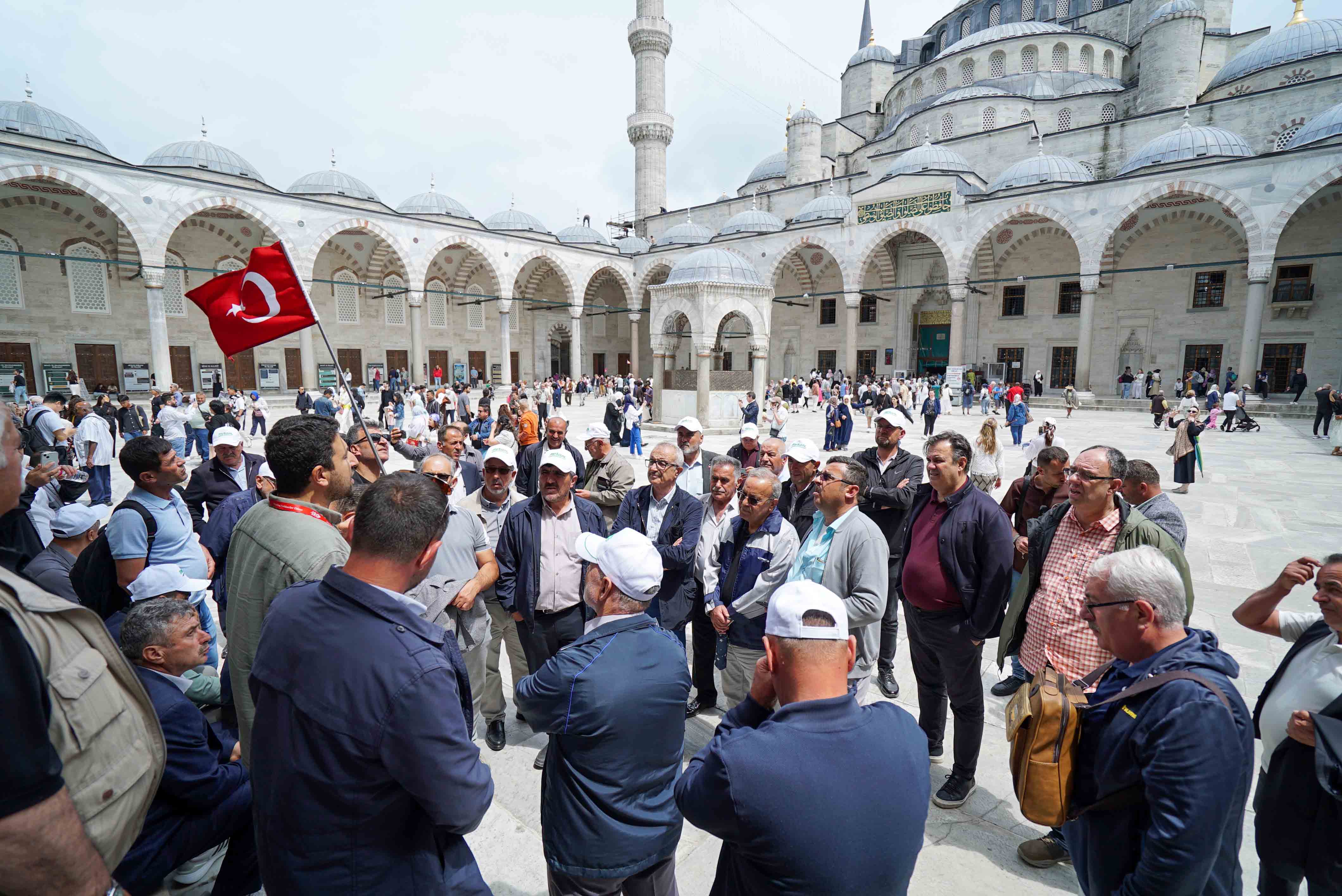 Meram Muhtarları İstanbul'un Tarihi ve Kültürel Mirasını Yerinde Keşfetti 
