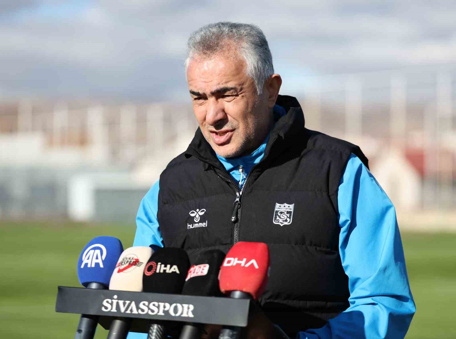 Mehmet Altıparmak: "Final gibi 3 maçımız var"