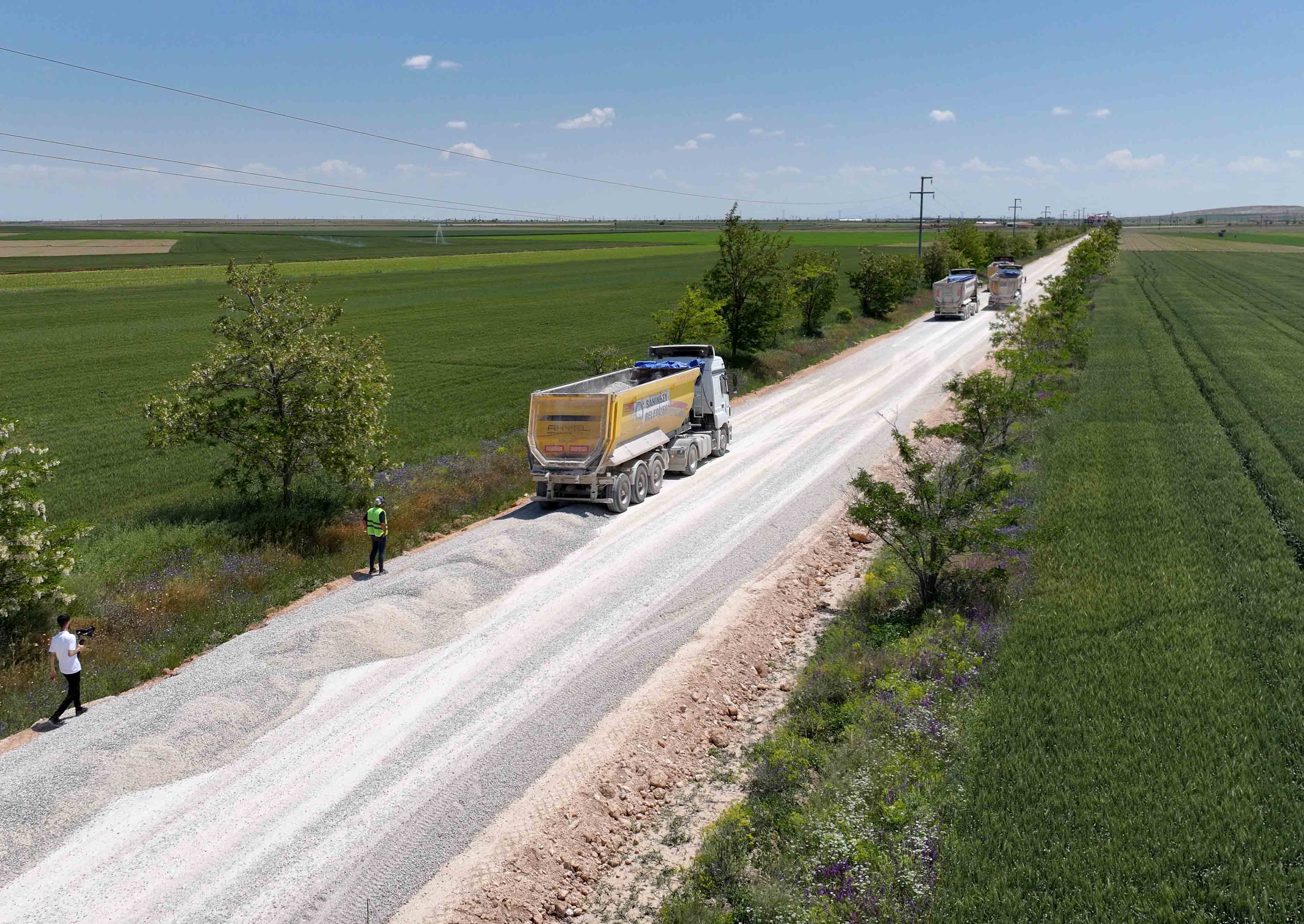 Karartay'da Merkeze Uzak Mahallelerde Ulaşım Ağı Güçleniyor