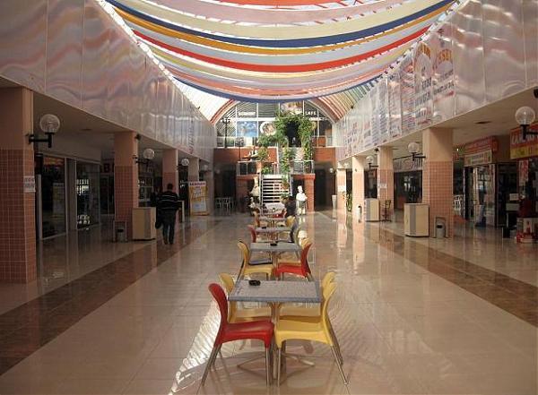 Gökkuşağı AVM’de Tahliye Süreci: Rektörlük Gerekçelerini Açıkladı