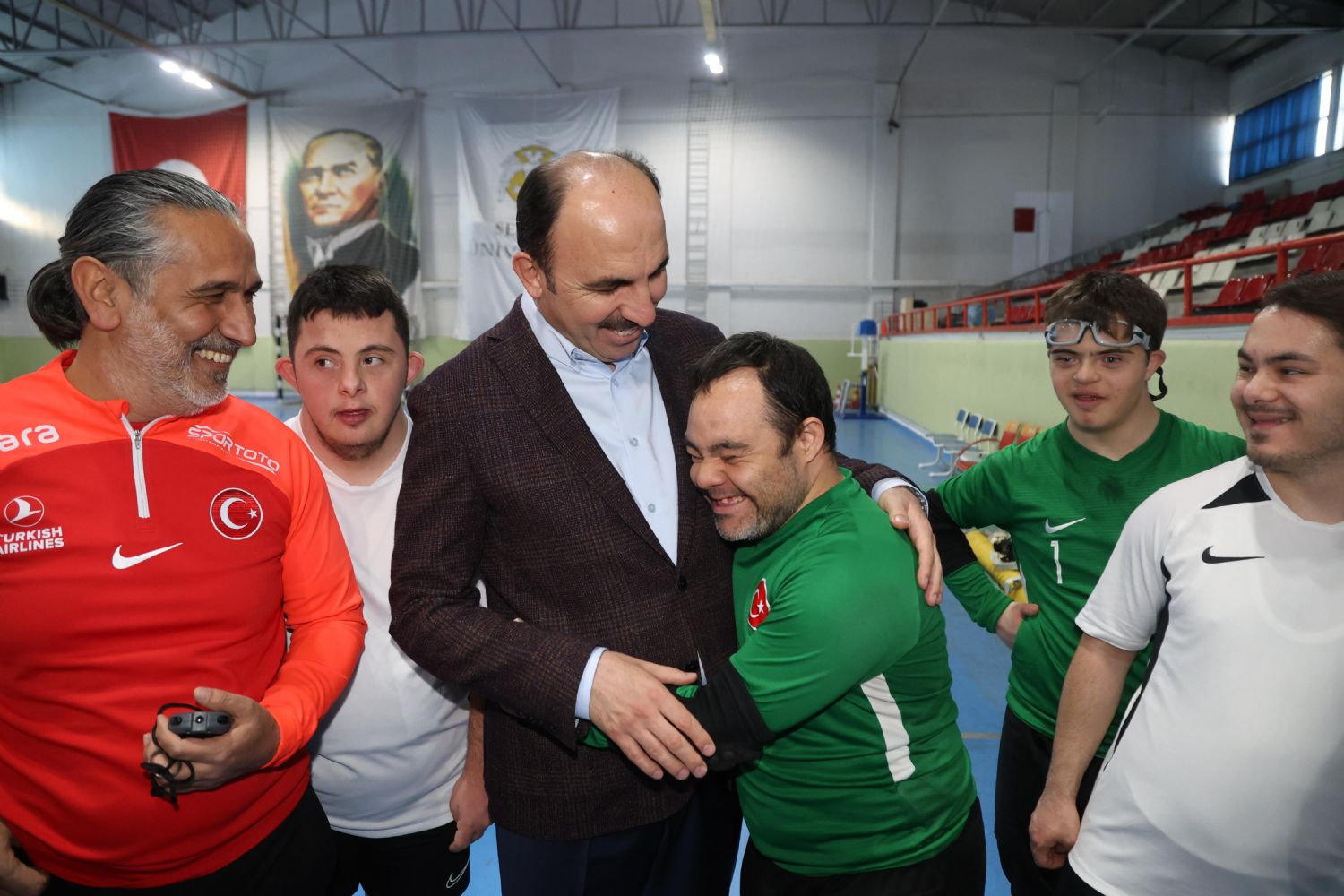 Başkan Altay: "Engelleri Birlikte Aşıyoruz"