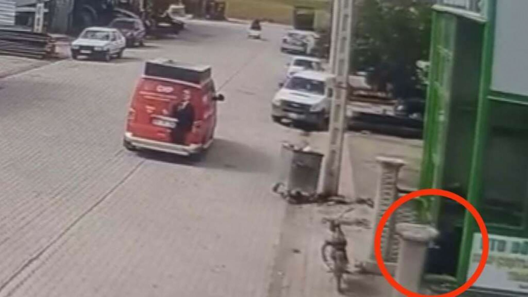 CHP aracı geçerken havaya ateş eden şüpheliler tutuklandı