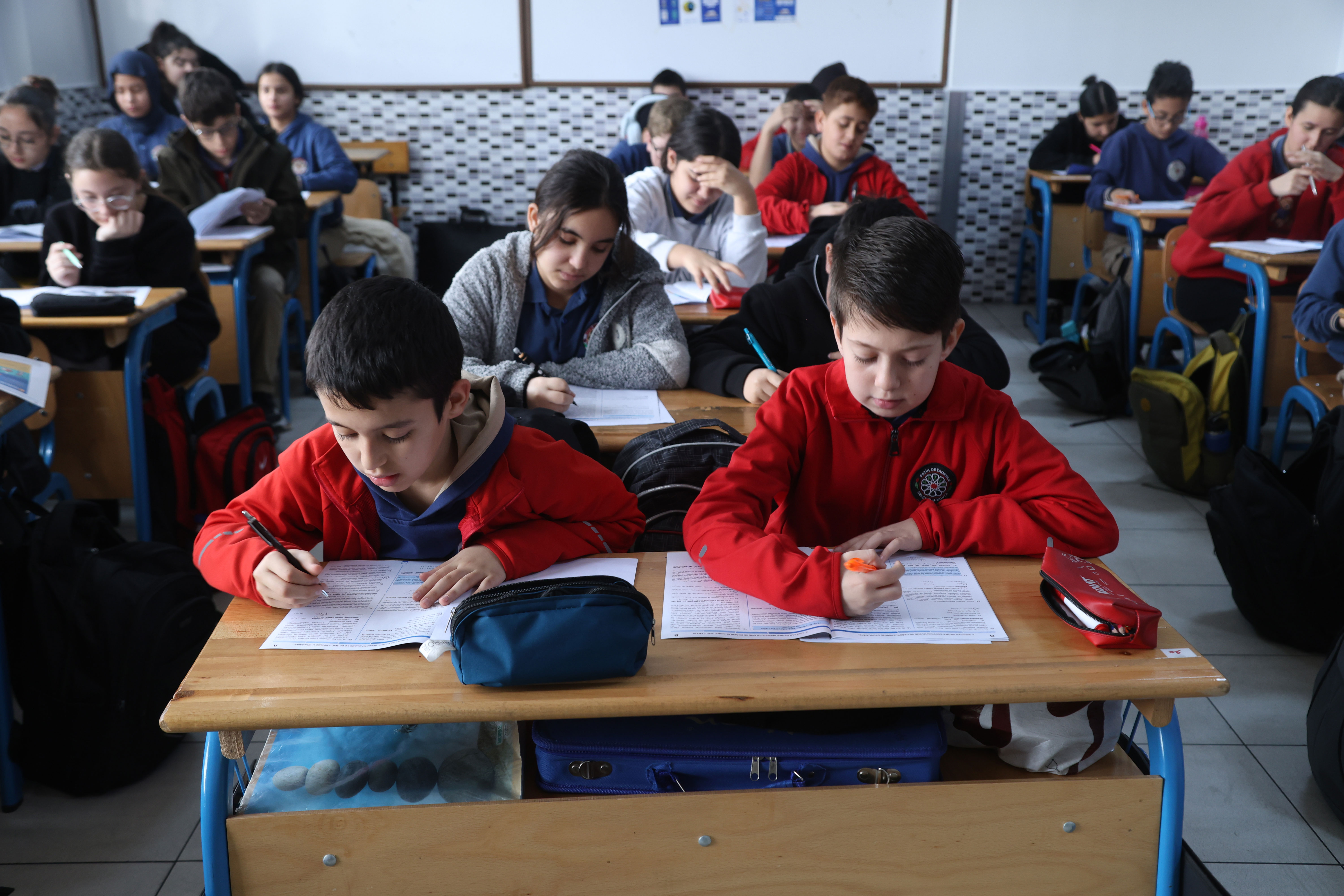 Konya Büyükşehir 31 İlçedeki Ortaokul ve Lise Öğrencileri İçin İzleme ve Değerlendirme Sınavı Gerçekleştiriyor