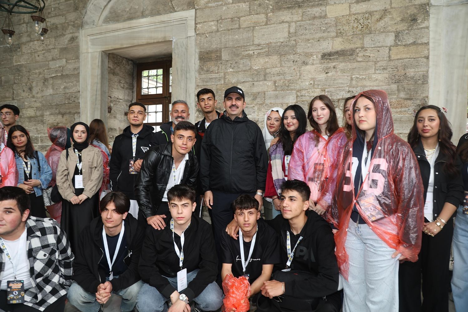 Başkan Altay YHT ile Günübirlik İstanbul Gezisine Katılan Öğrencilere Eşlik Etti