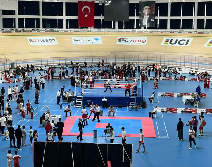 Kıck Boksun Kalbi Meram'da Attı