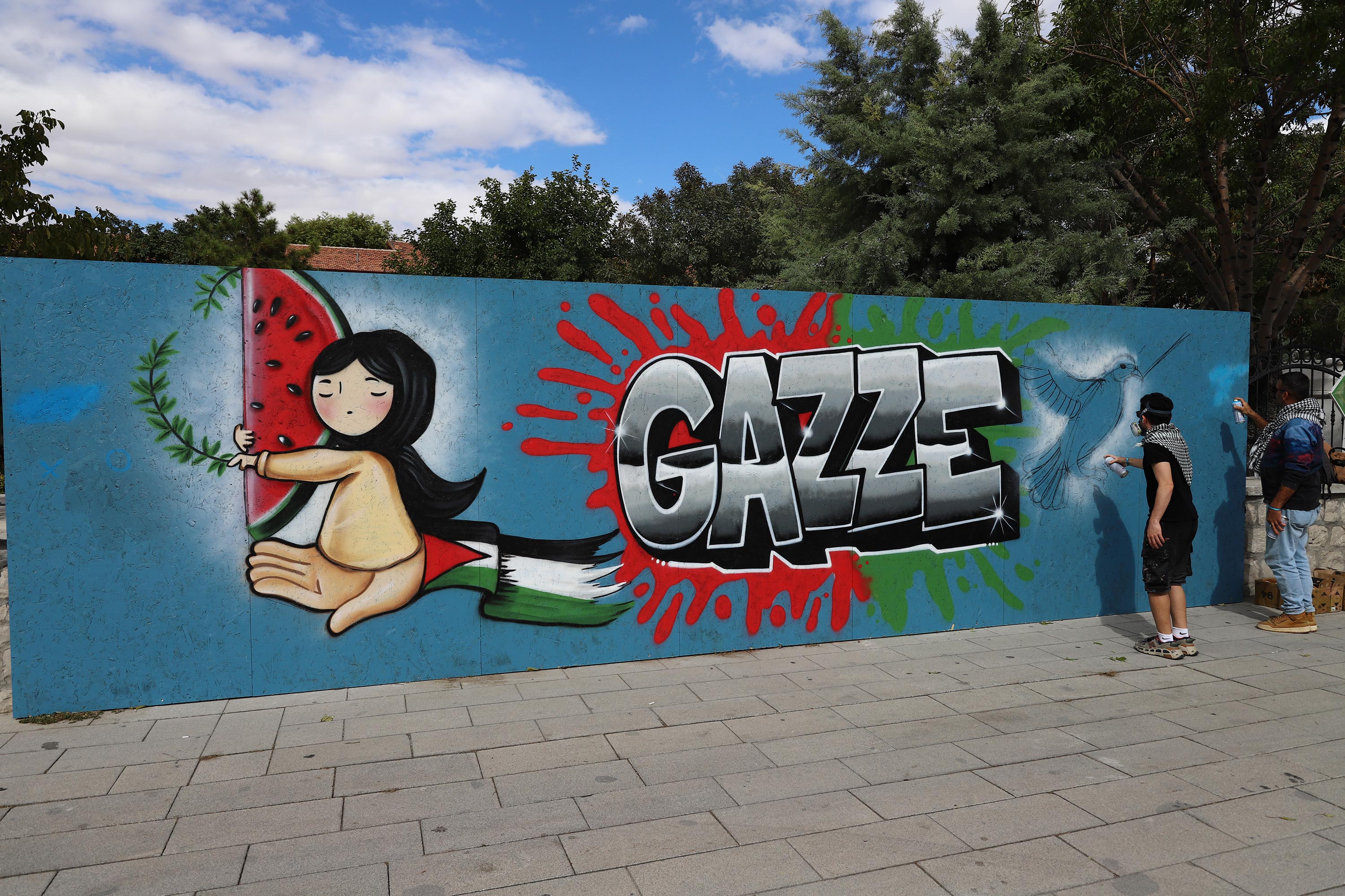 Konya'da Gönüllü Grafiti Sanatçıları "Gazze" İçin Çizdi