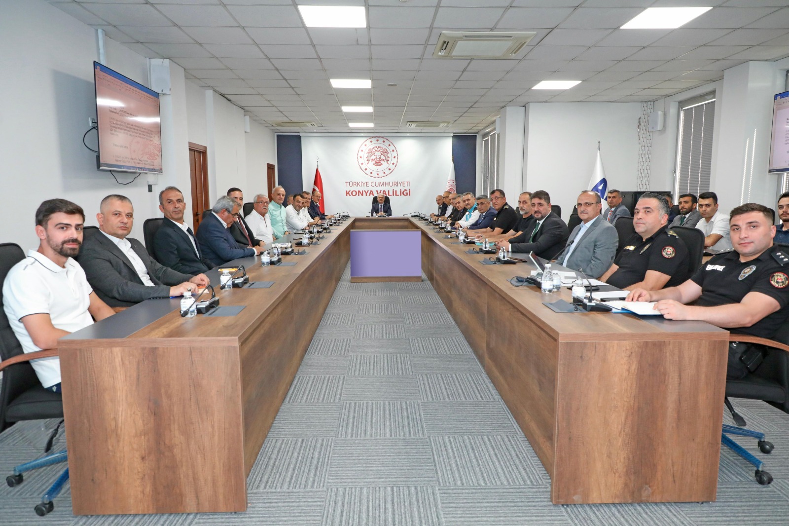 İl Spor Güvenlik Kurulu Toplantısı, Vali İbrahim Akın Başkanlığında Gerçekleştirildi 