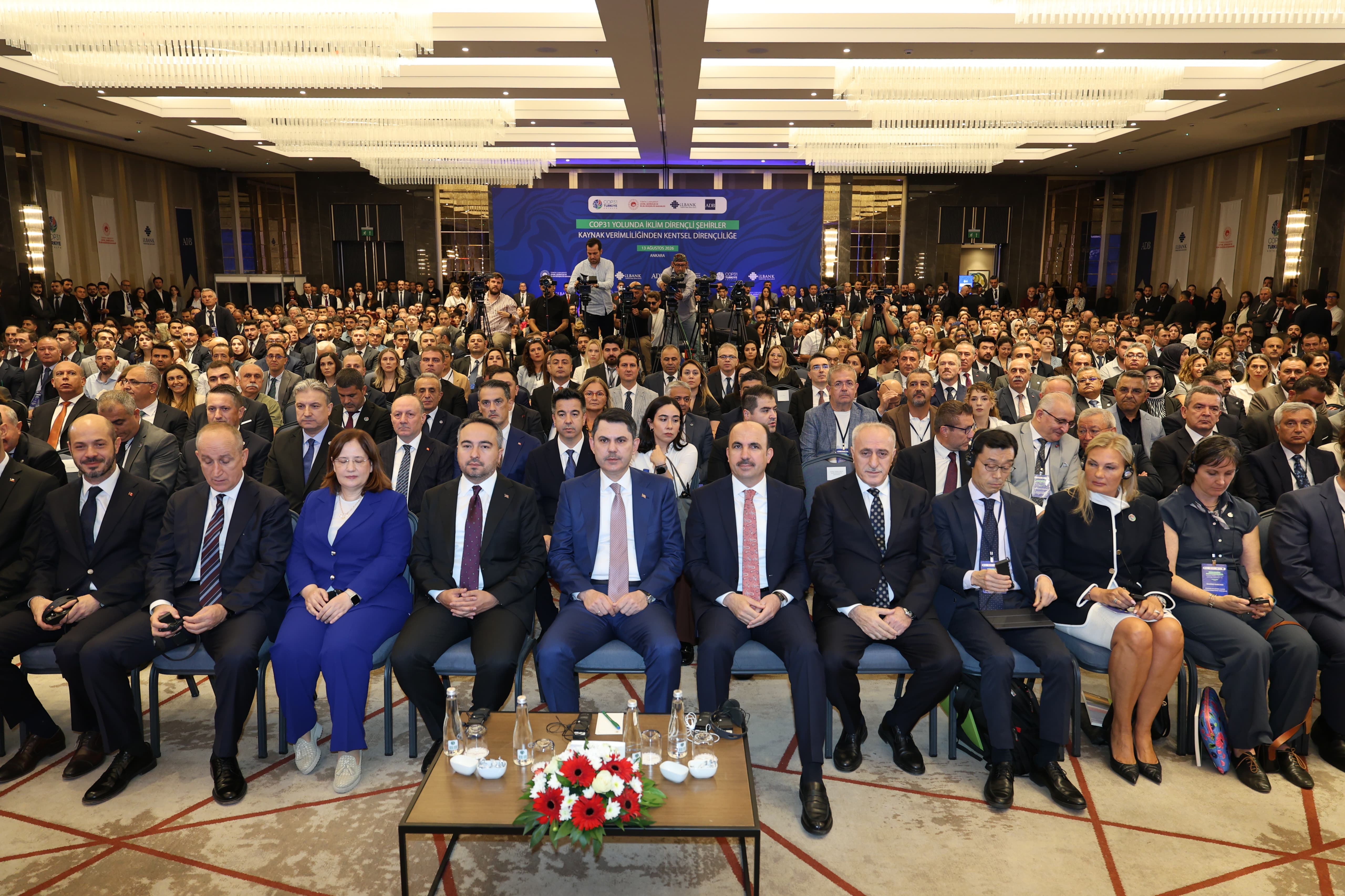 COP31 Öncesi "İklim Dirençli Şehirlerin Geliştirilmesi" Toplantısı Bakan Murat Kurum’un Katılımıyla Yapıldı