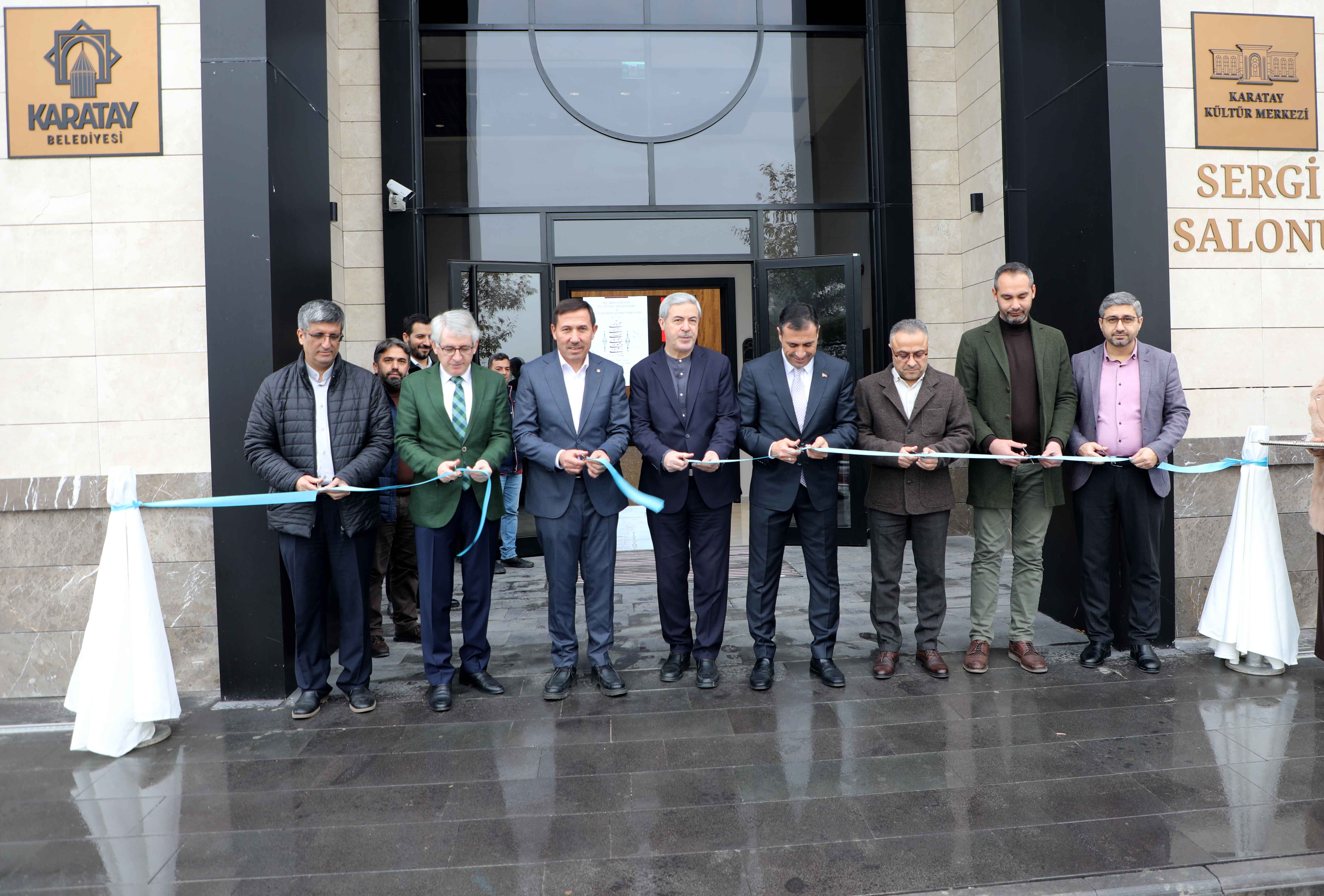 Huzur Vakti'nde "Mesneviden İnciler" Hat Sergisi Açıldı
