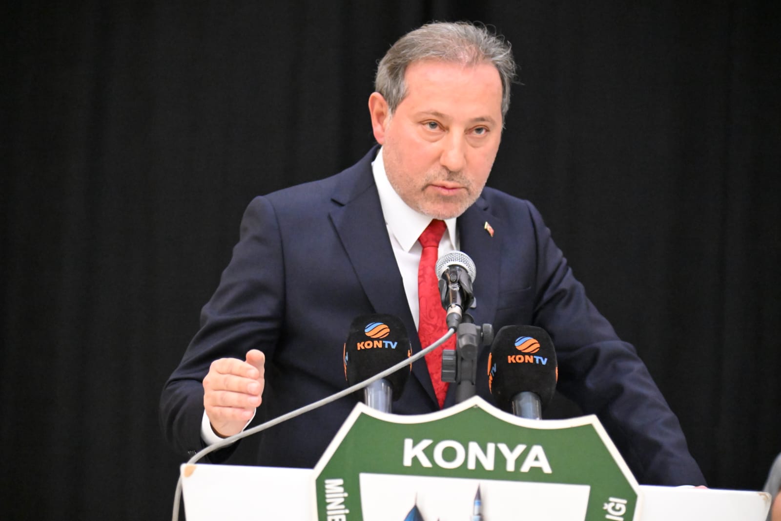 Konya Minibüsçüler ve Umum Servis Araçları Esnaf Odası’nda Muharrem Karabacak Güven Tazeledi 