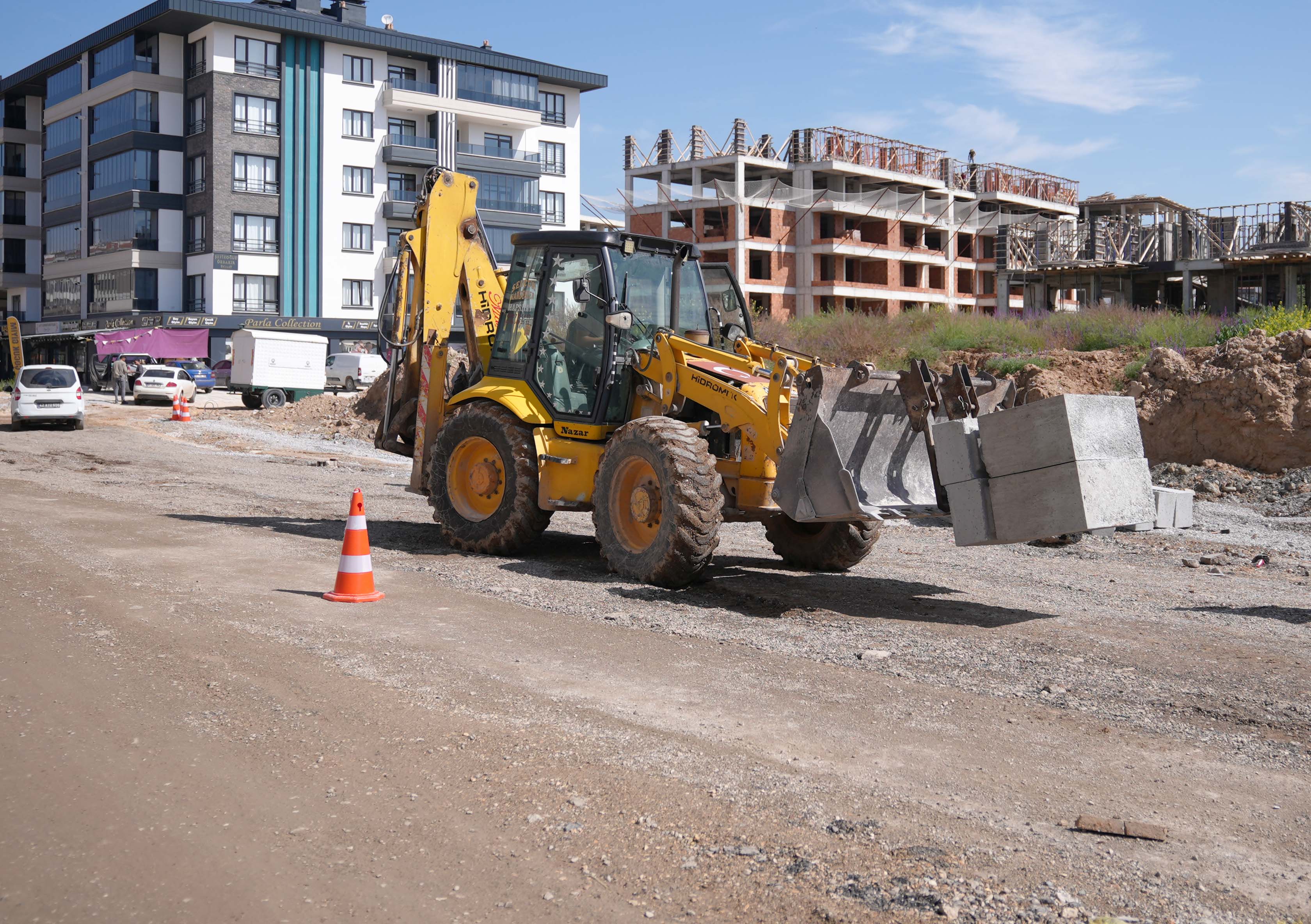Kanal ve Küçükkumköprü Caddelerinde Çalışmalar Başladı 