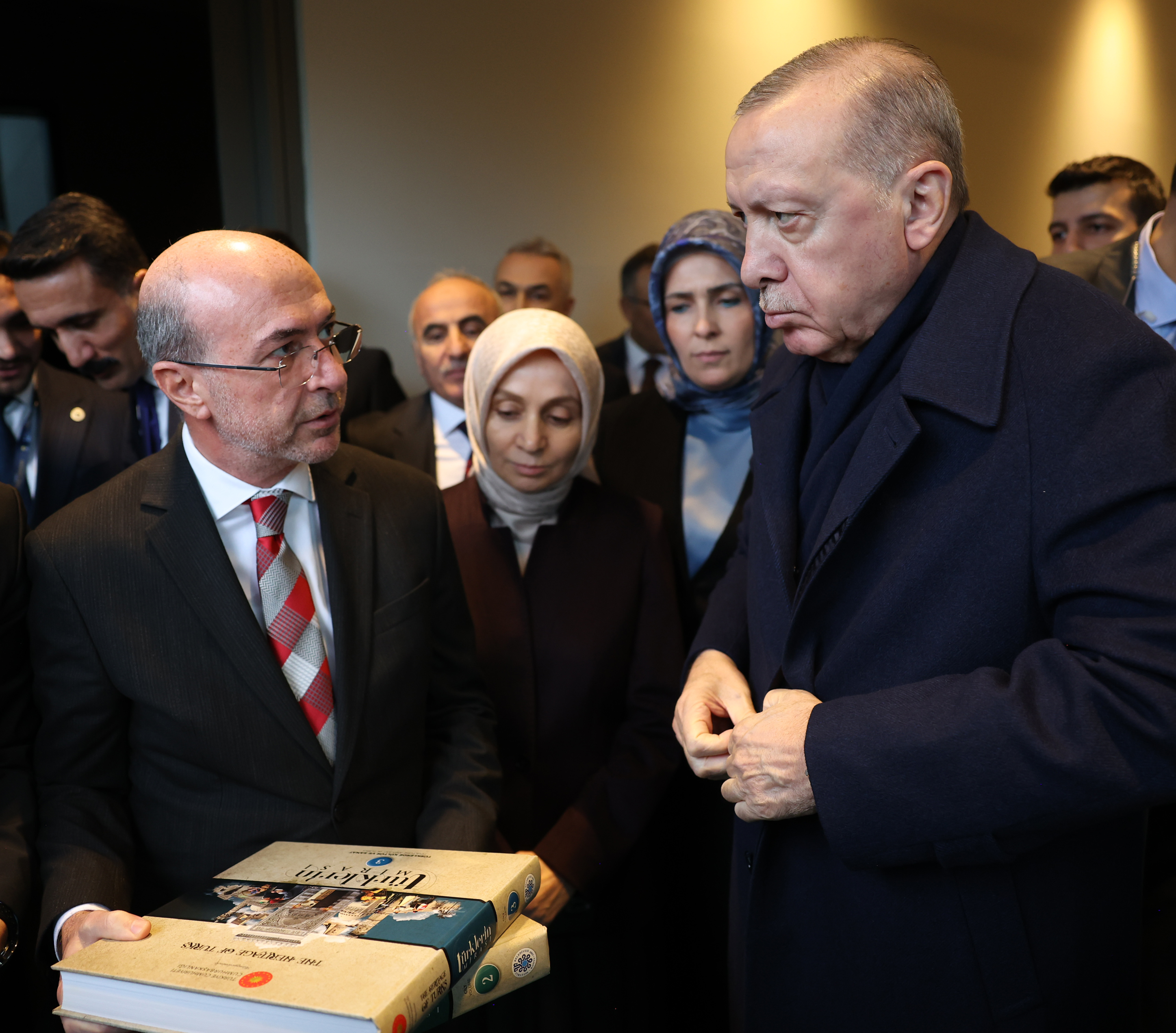 Başkan Pekyatırmacı, Türklerin Mirası Projesinin İlk 4 Cildini Cumhurbaşkanı Erdoğan'a Takdim Etti