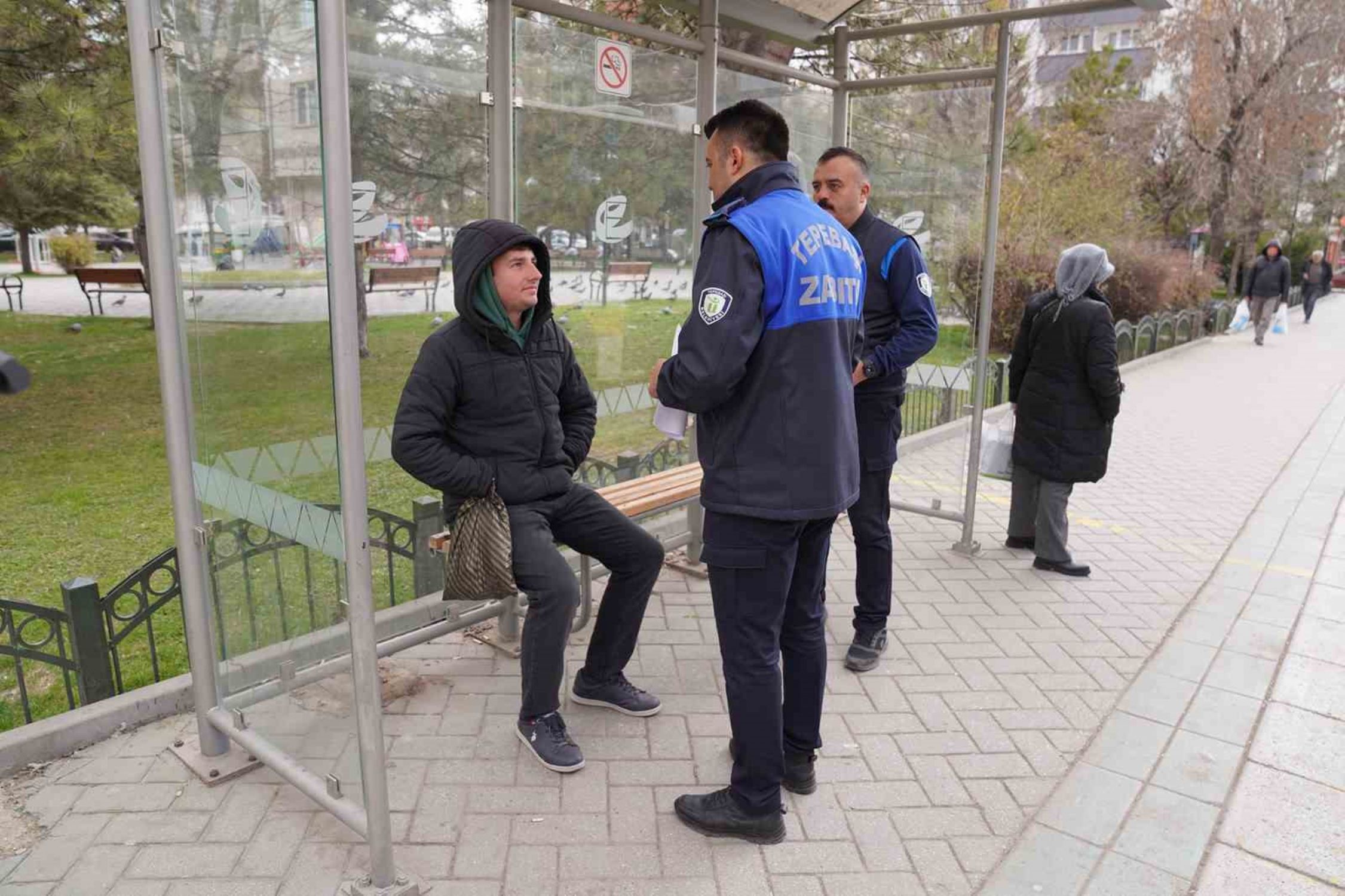 Tepebaşı’nda zabıta ekipleri vatandaşları bilgilendirdi