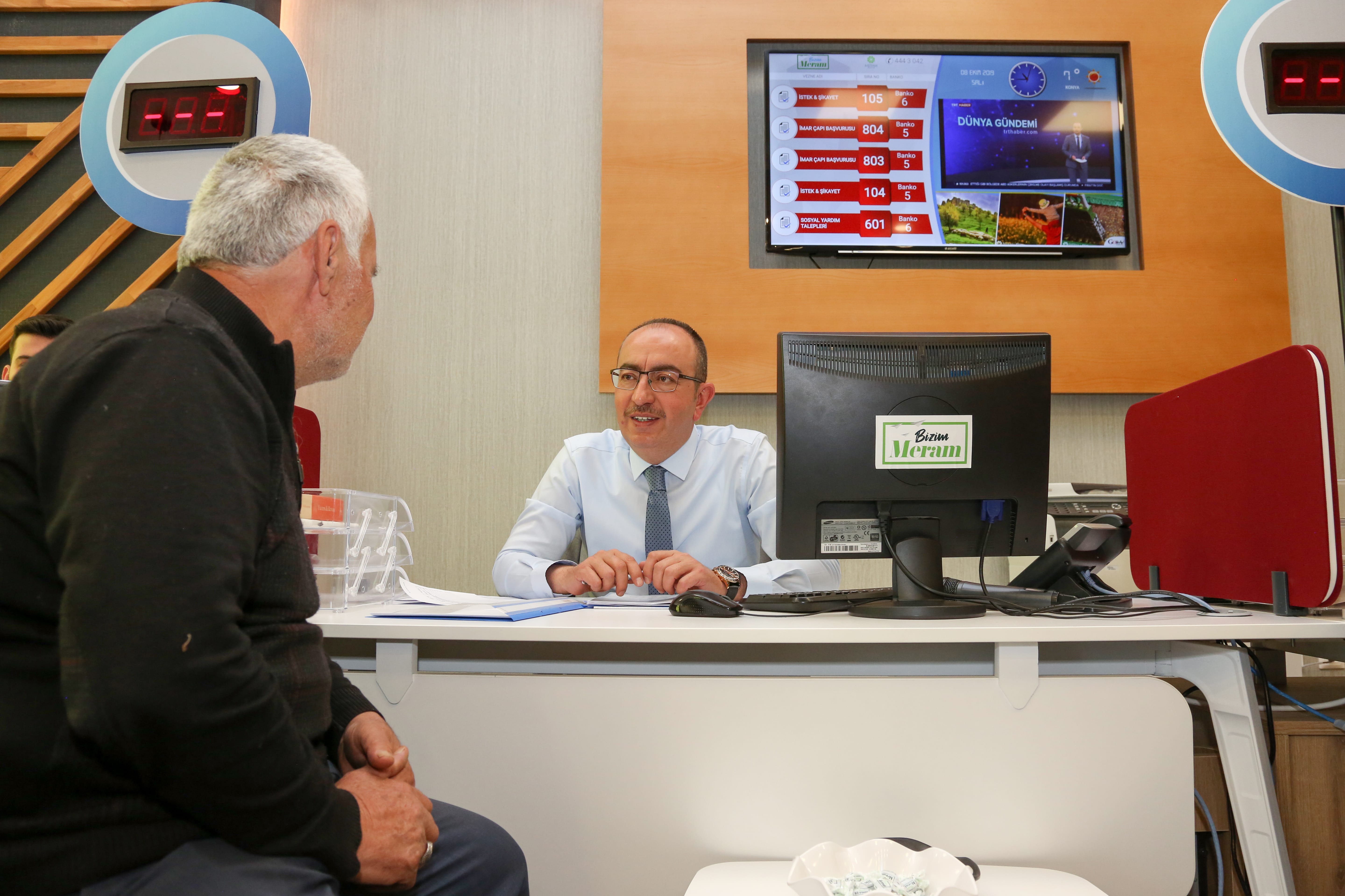 Meram'da Hizmette Konforun Kapısı: Bizim Meram Masası