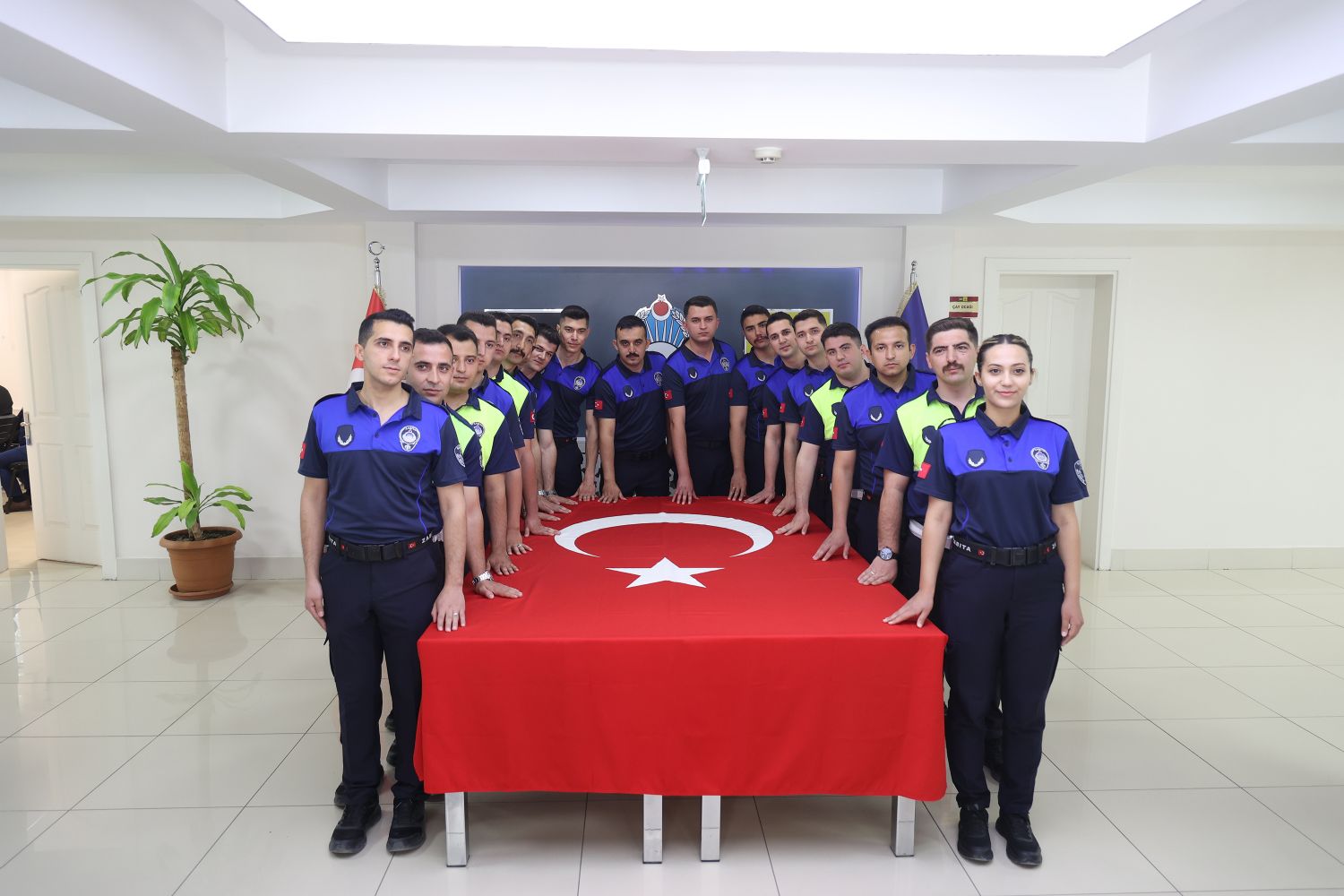 Büyükşehir'de Aday Memurluk Süresini Başarıyla Tamamlayan Zabıta Memurları İçin Yemin Töreni Düzenlendi