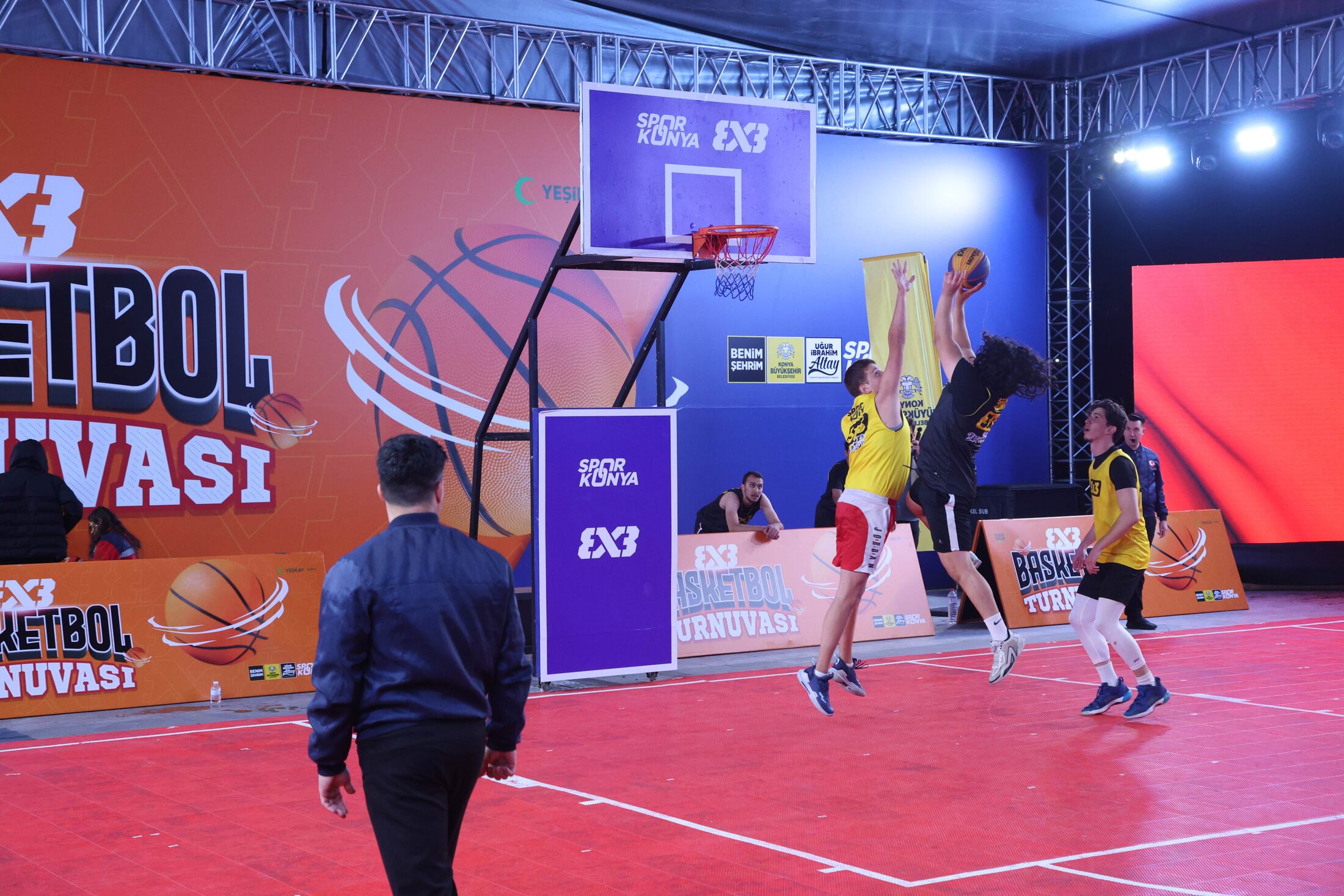 3x3 Basketbol Turnuvasının Şampiyonu “Hermanos” Oldu