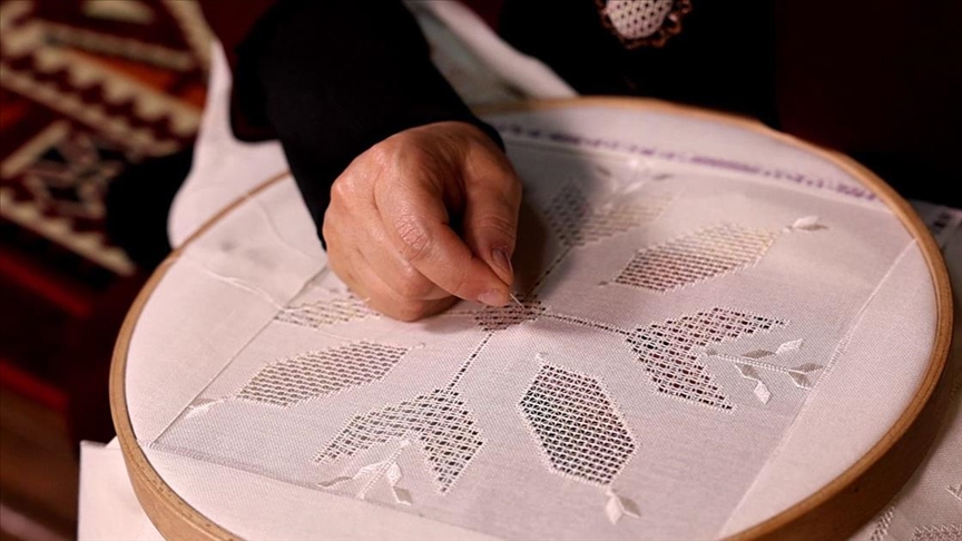 Antep İşi Nakışı UNESCO İnsanlığın Somut Olmayan Kültürel Mirası Listesine kaydedildi