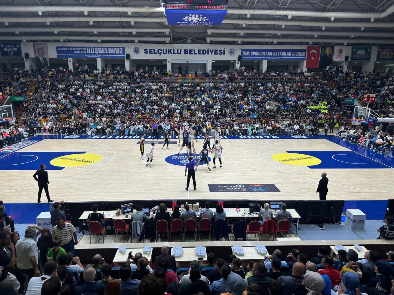 Konya Büyükşehir Belediyespor Yarı Final Serisinde Durumu 1-1 Yaptı
