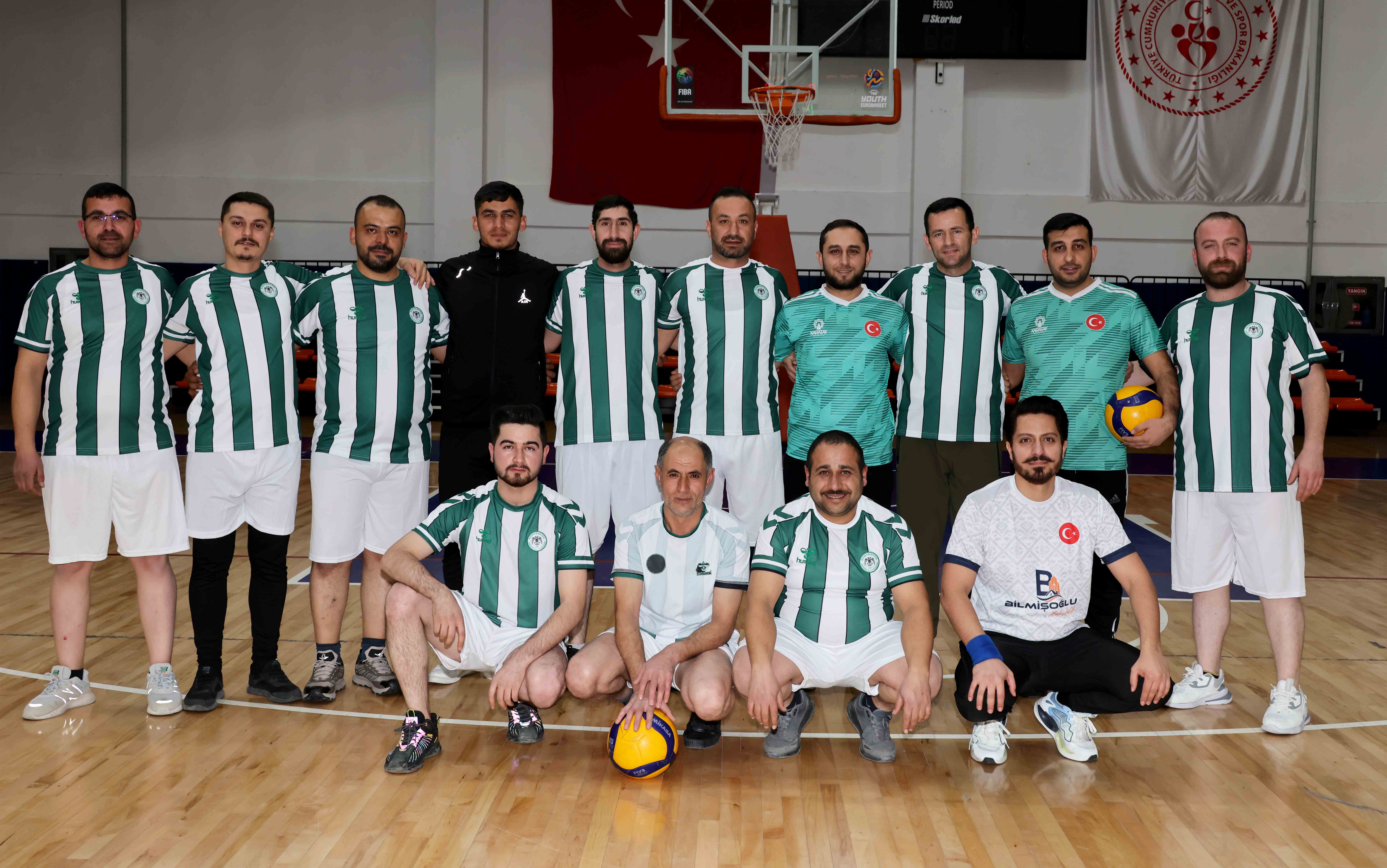 Karatay'da Birimler Arası Voleybol Turnuvası Başladı