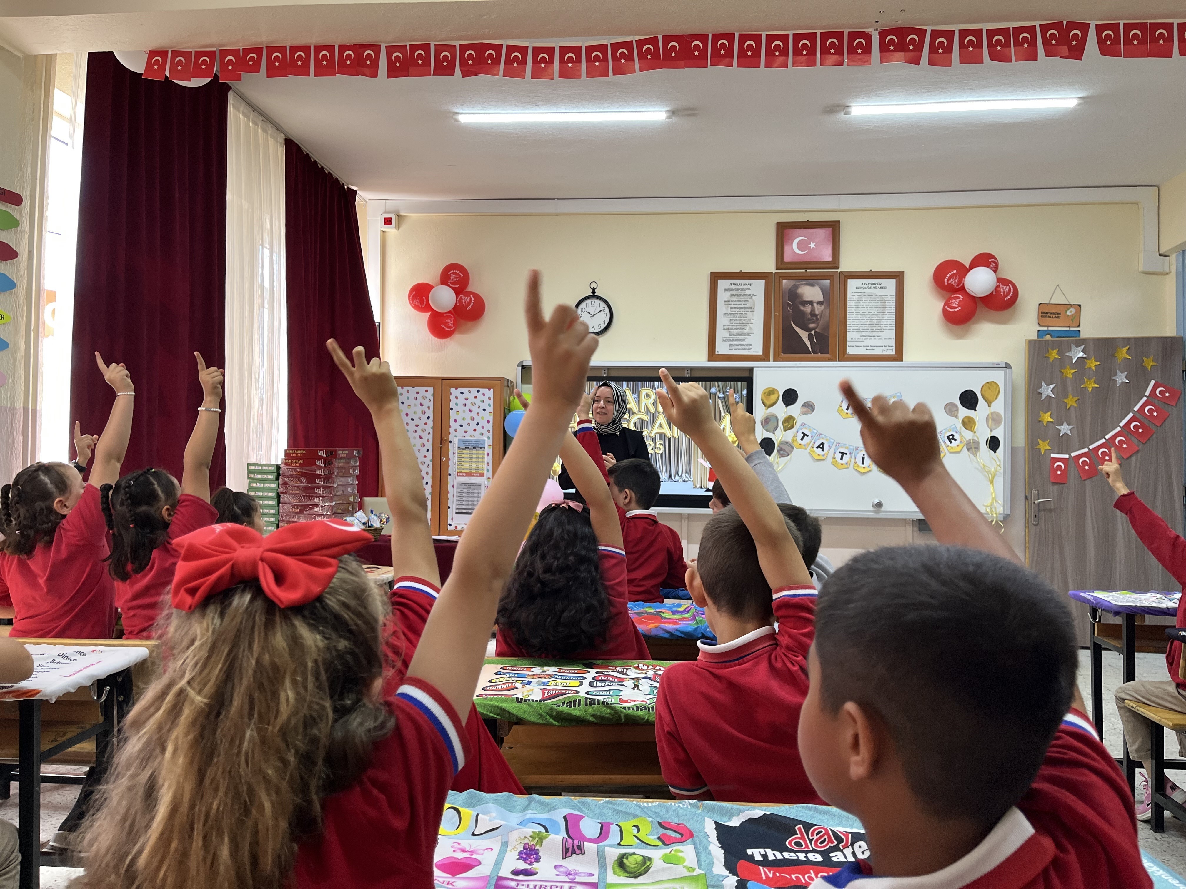 18 milyon öğrenci yarın ders başı yapacak