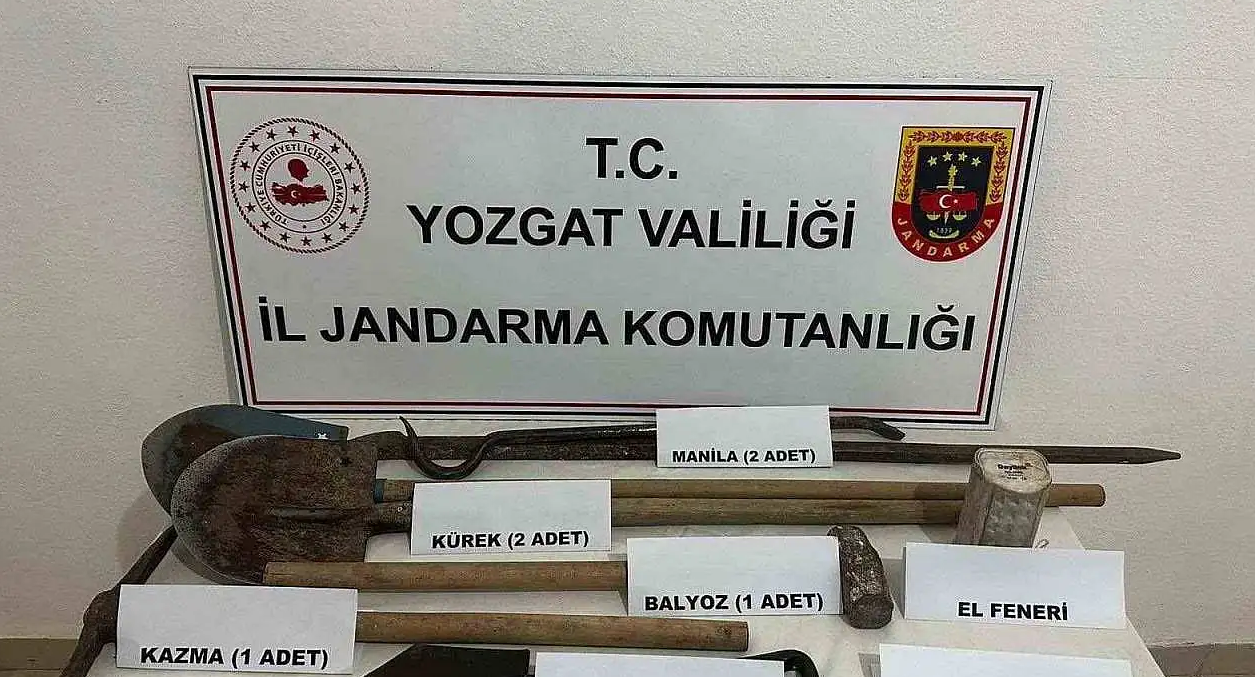 Yozgat’ta Kaçak kazı yapan baba oğula suçüstü yakalandı
