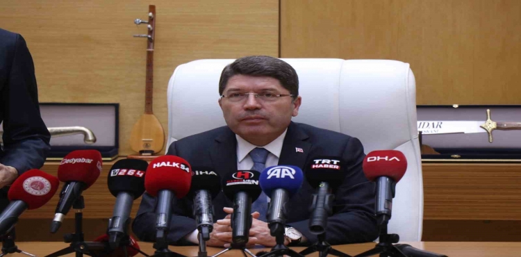 Adalet Bakanı Tunç: "(Özel’e yapılan saldırı) Saldırgan, değişikliklerden önce suç işlediği için eski mevzuata göre cezaevinden tahliye edilmiştir"