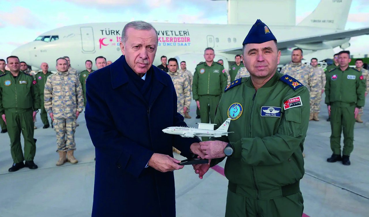 Birileri Eğitim Uçuşunu Takıma Destek mi Sandı?